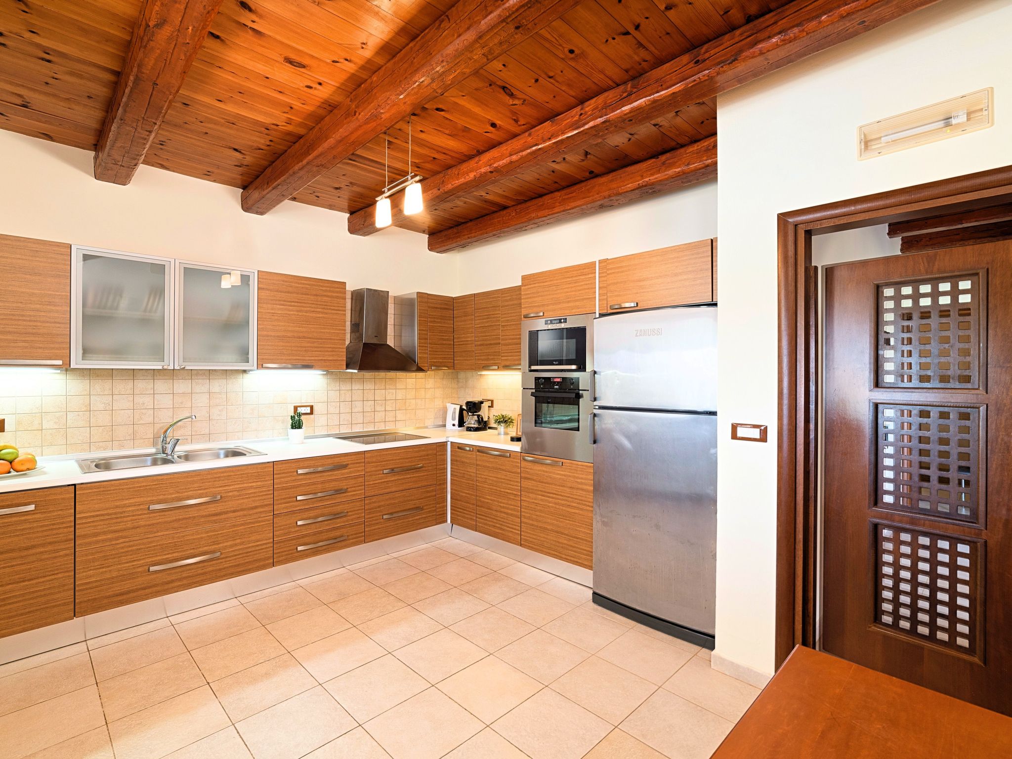 Für 12 Personen in Georgioupolis, Kreta (West-Kreta)-Image-tags.info