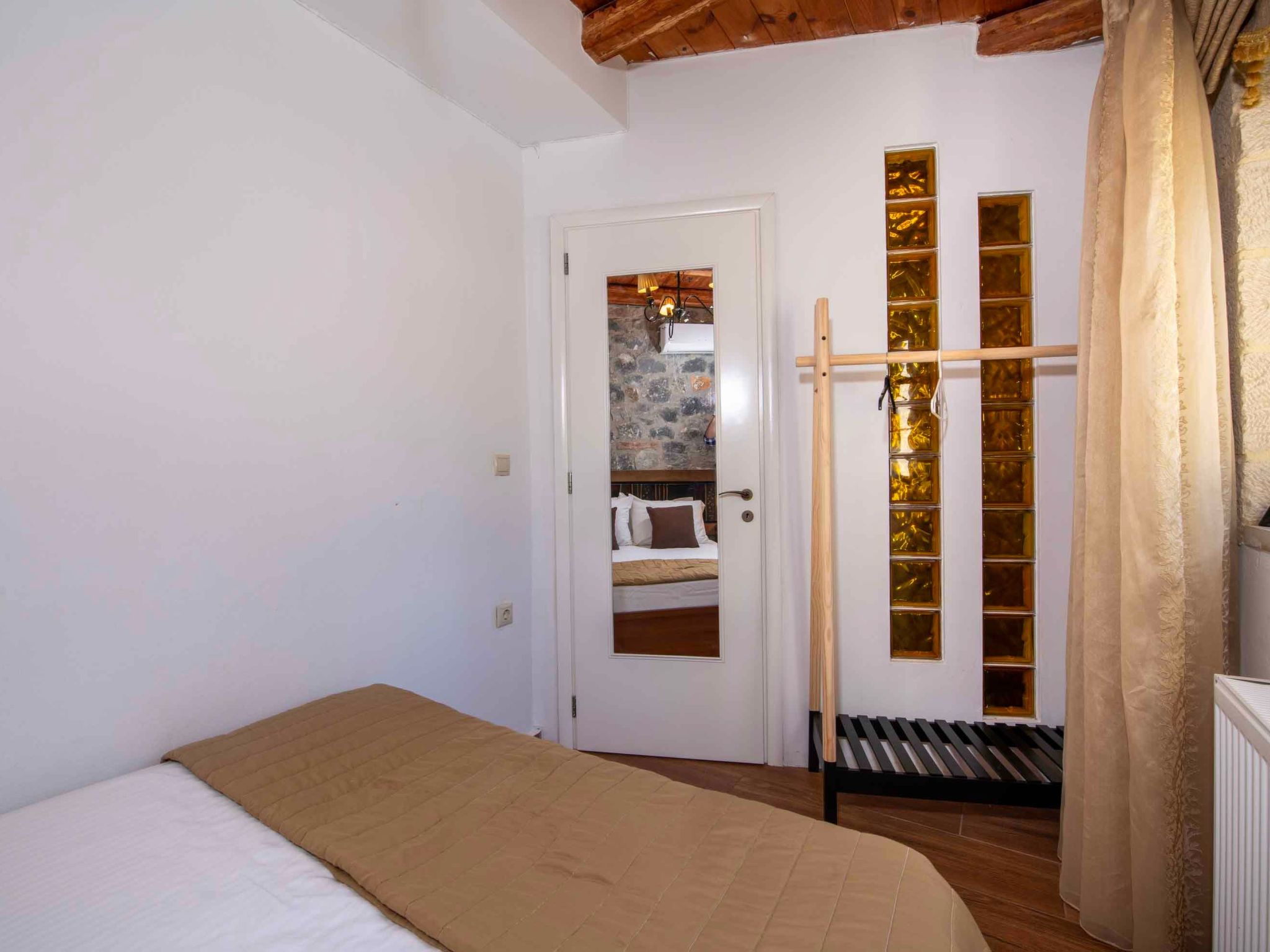 Geroulios Kastro Villa I-"Frei "Beheizter Pool,Meerblick-Binnen