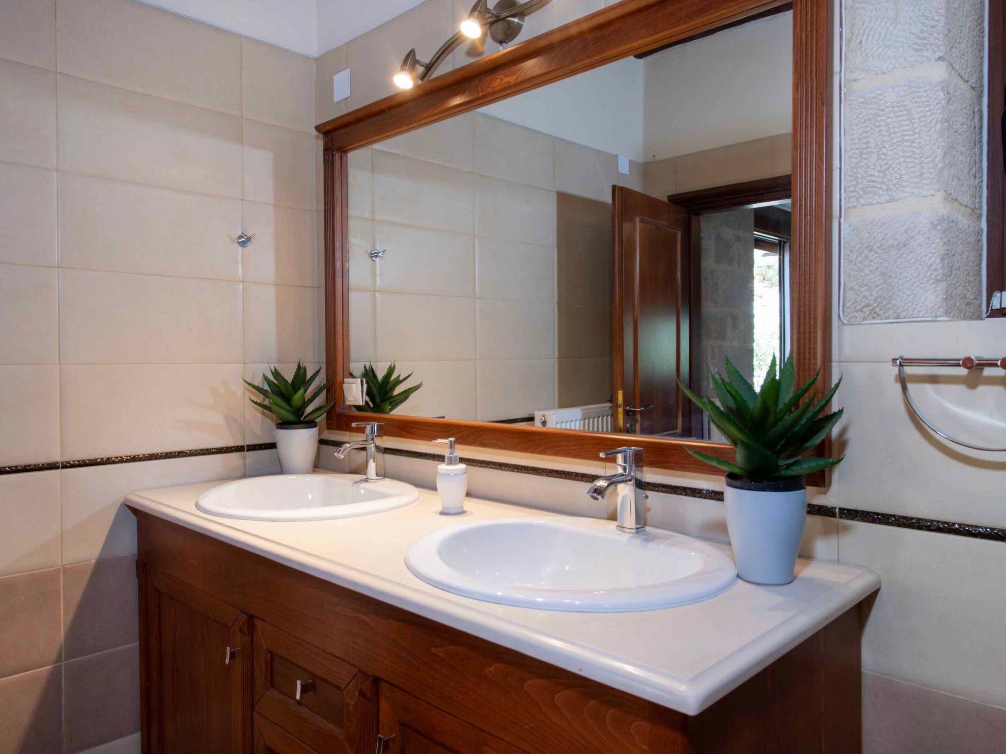 Geroulios Kastro Villa I-"Frei "Beheizter Pool,Meerblick-Binnen