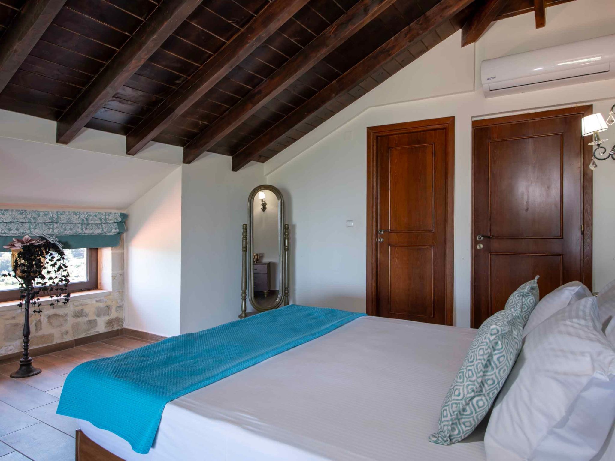 Geroulios Kastro Villa I-"Frei "Beheizter Pool,Meerblick-Binnen