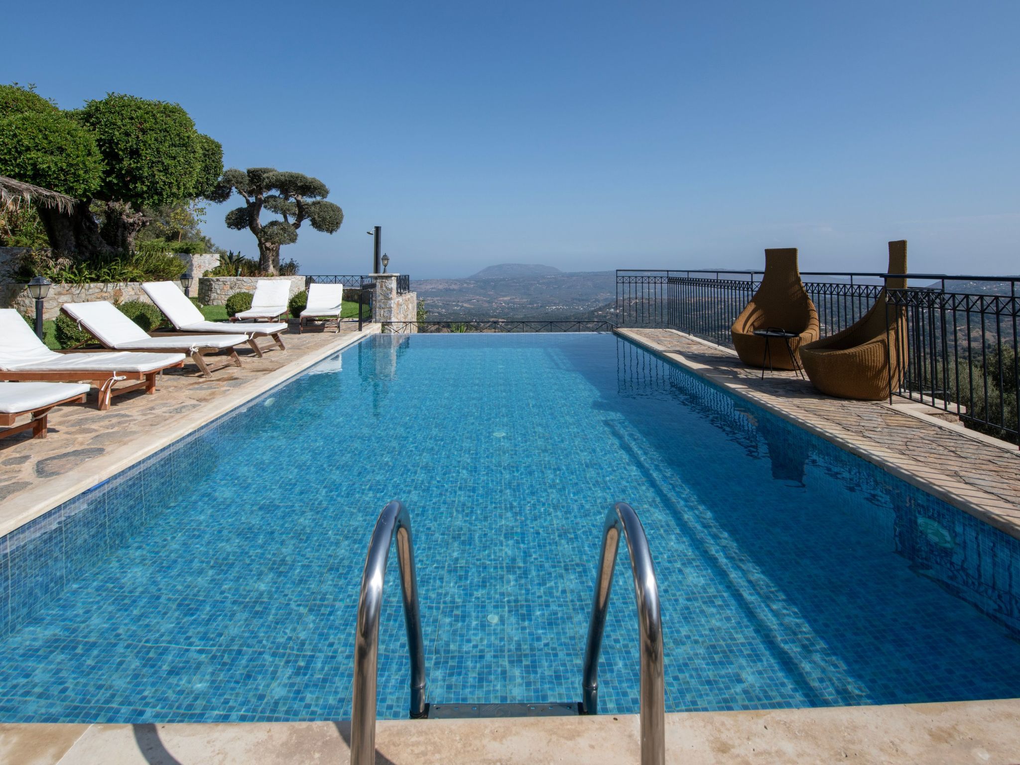 Geroulios Kastro Villa I-"Frei "Beheizter Pool,Meerblick — view 1 of 50