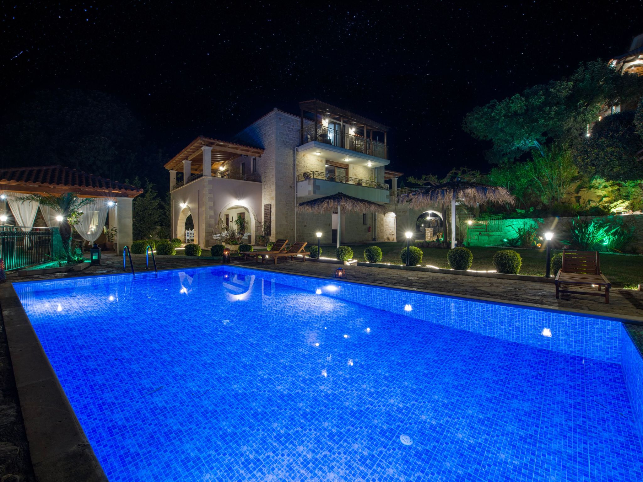 Geroulios Kastro Villa I-"Frei "Beheizter Pool,Meerblick-Binnen