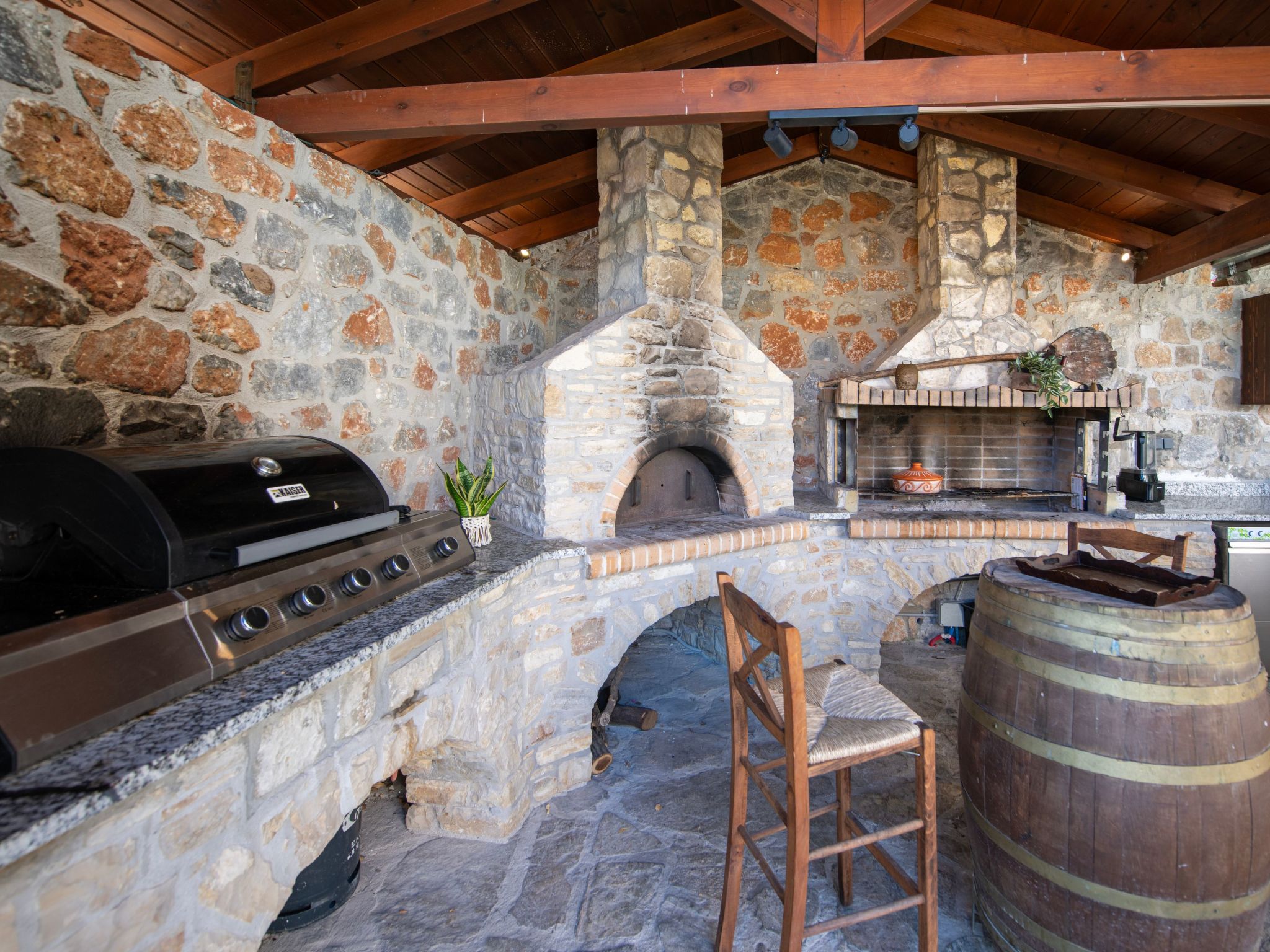 Geroulios Kastro Villa I-"Frei "Beheizter Pool,Meerblick-Binnen