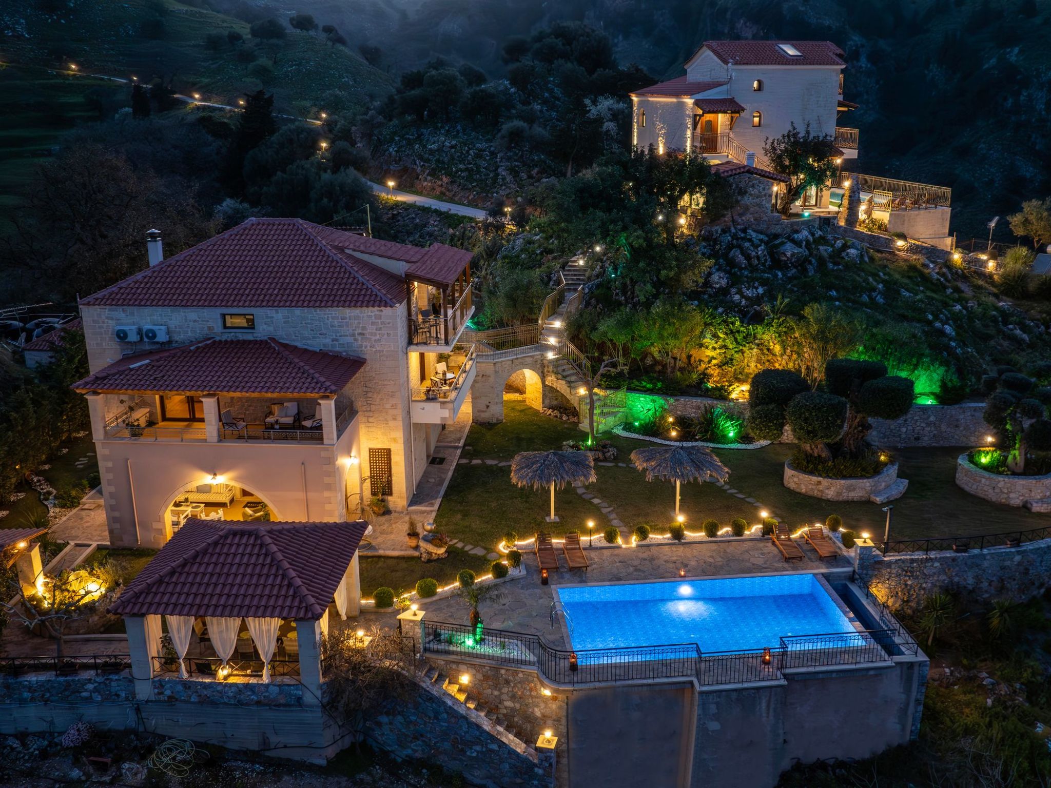 Geroulios Kastro Villa I-"Frei "Beheizter Pool,Meerblick-Binnen