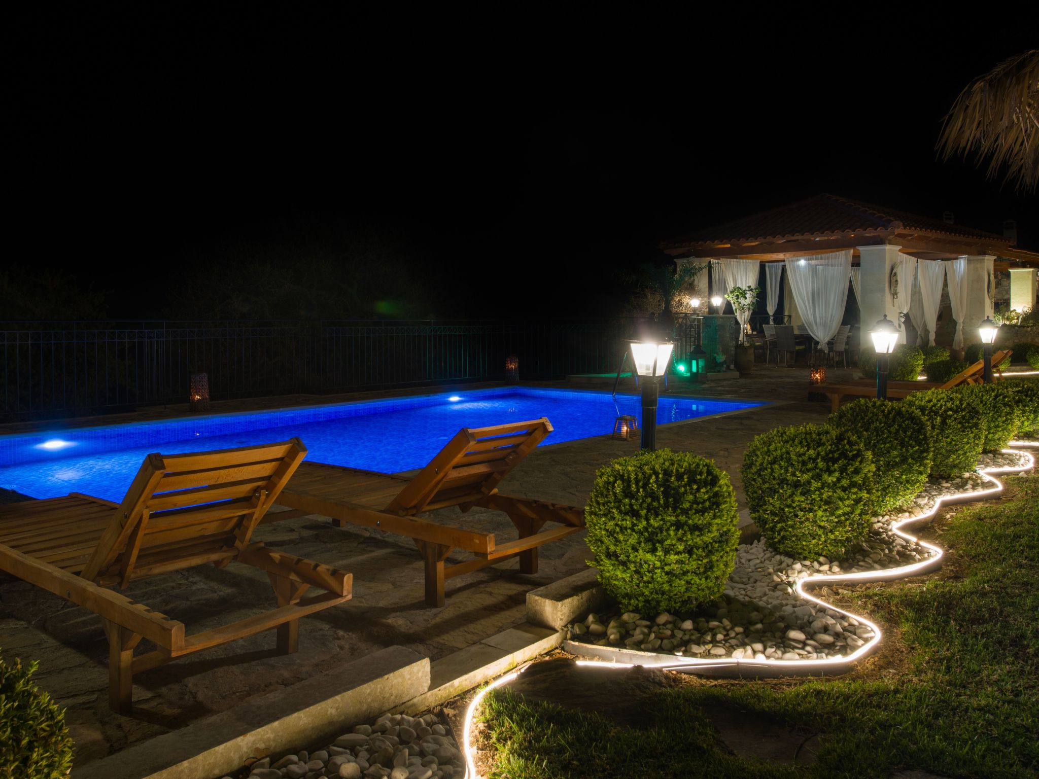 Geroulios Kastro Villa I-"Frei "Beheizter Pool,Meerblick-Binnen