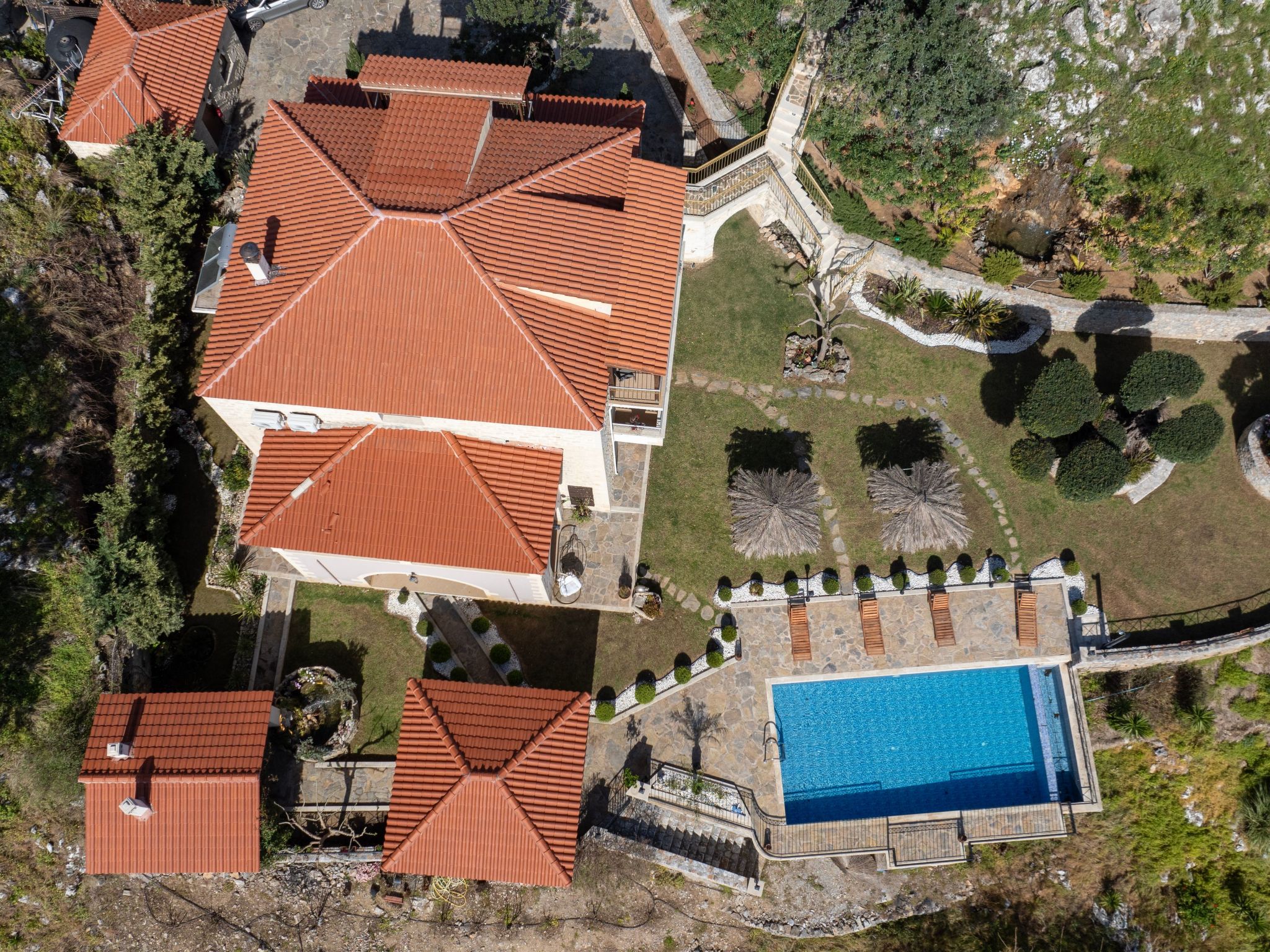 Geroulios Kastro Villa I-"Frei "Beheizter Pool,Meerblick-Binnen