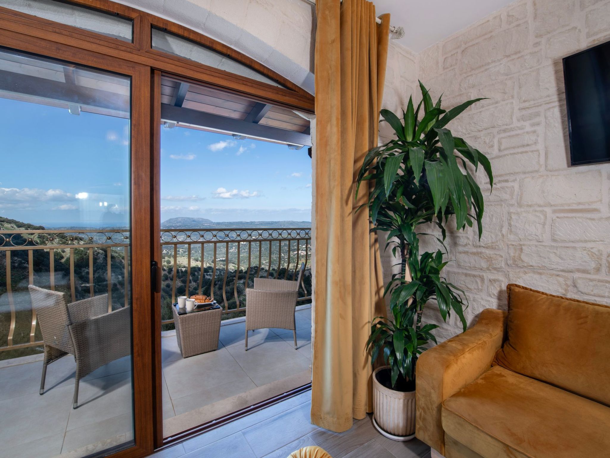 Geroulios Kastro Villa II"Free"Beheizter Pool, Whirlpool-Binnen