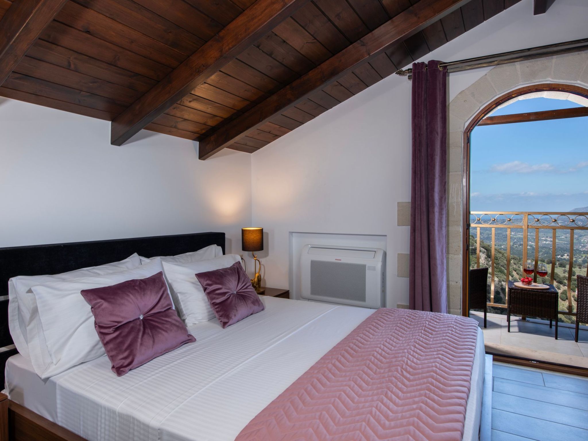 Geroulios Kastro Villa II"Free"Beheizter Pool, Whirlpool-Binnen