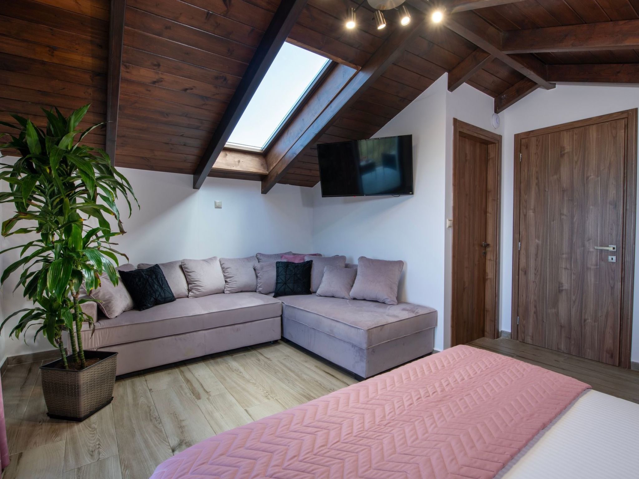 Geroulios Kastro Villa II"Free"Beheizter Pool, Whirlpool-Binnen