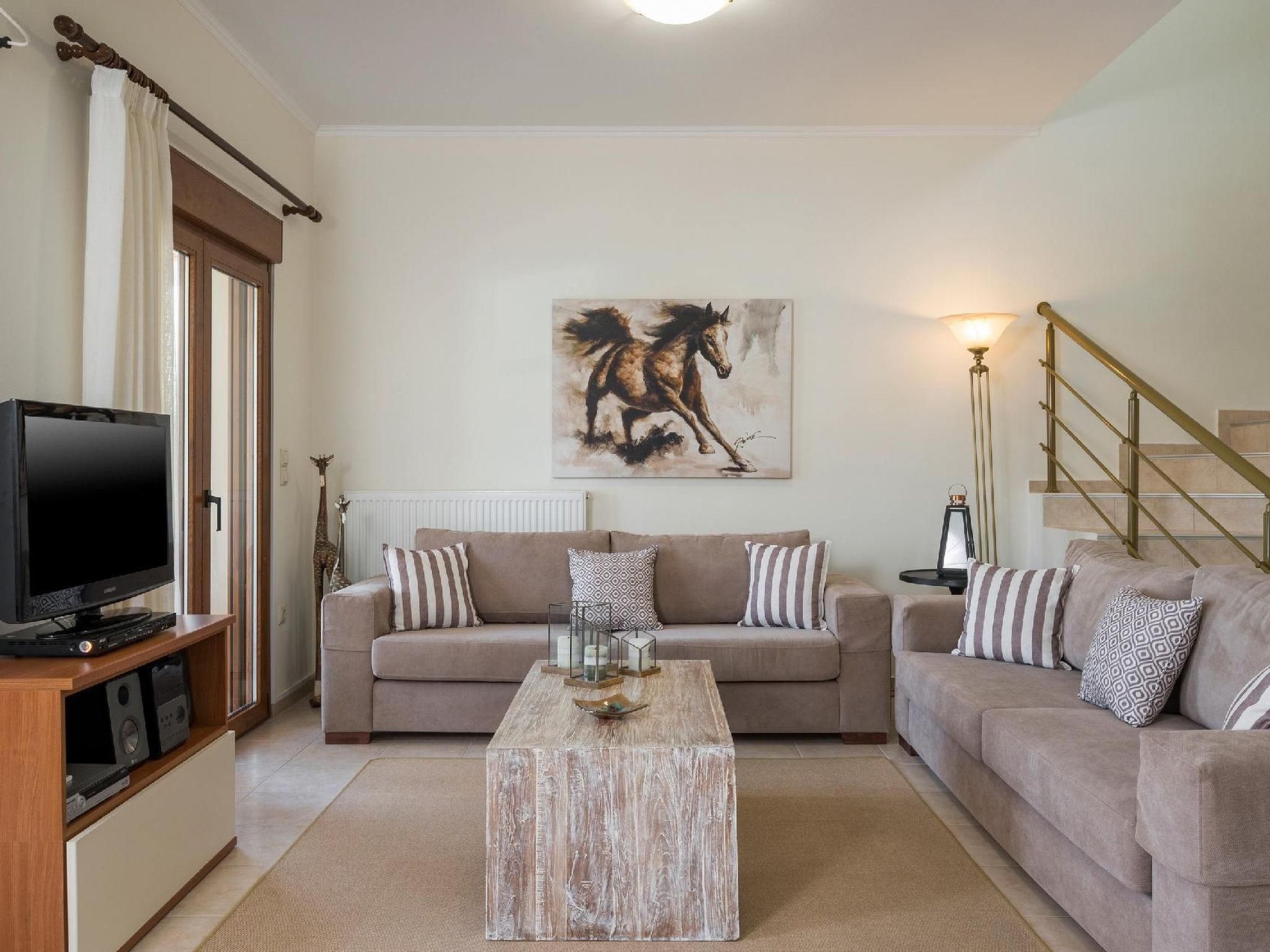 Wunderschöne Villa mit Seeblick und Pool in der Nähe von Restaurants