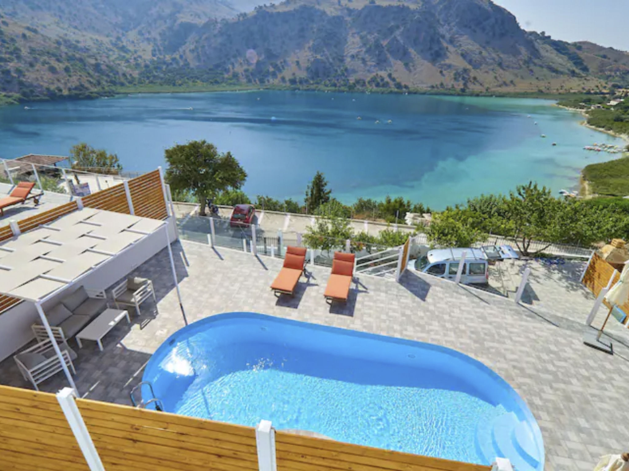 Wunderschöne Villa am Kournas-See★Großer privater Pool-Image-tags.info