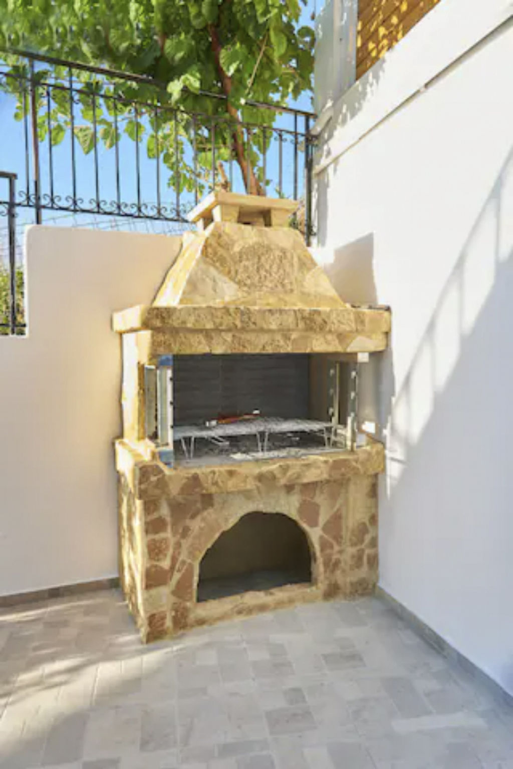 Wunderschöne Villa am Kournas-See★Großer privater Pool-Draußen