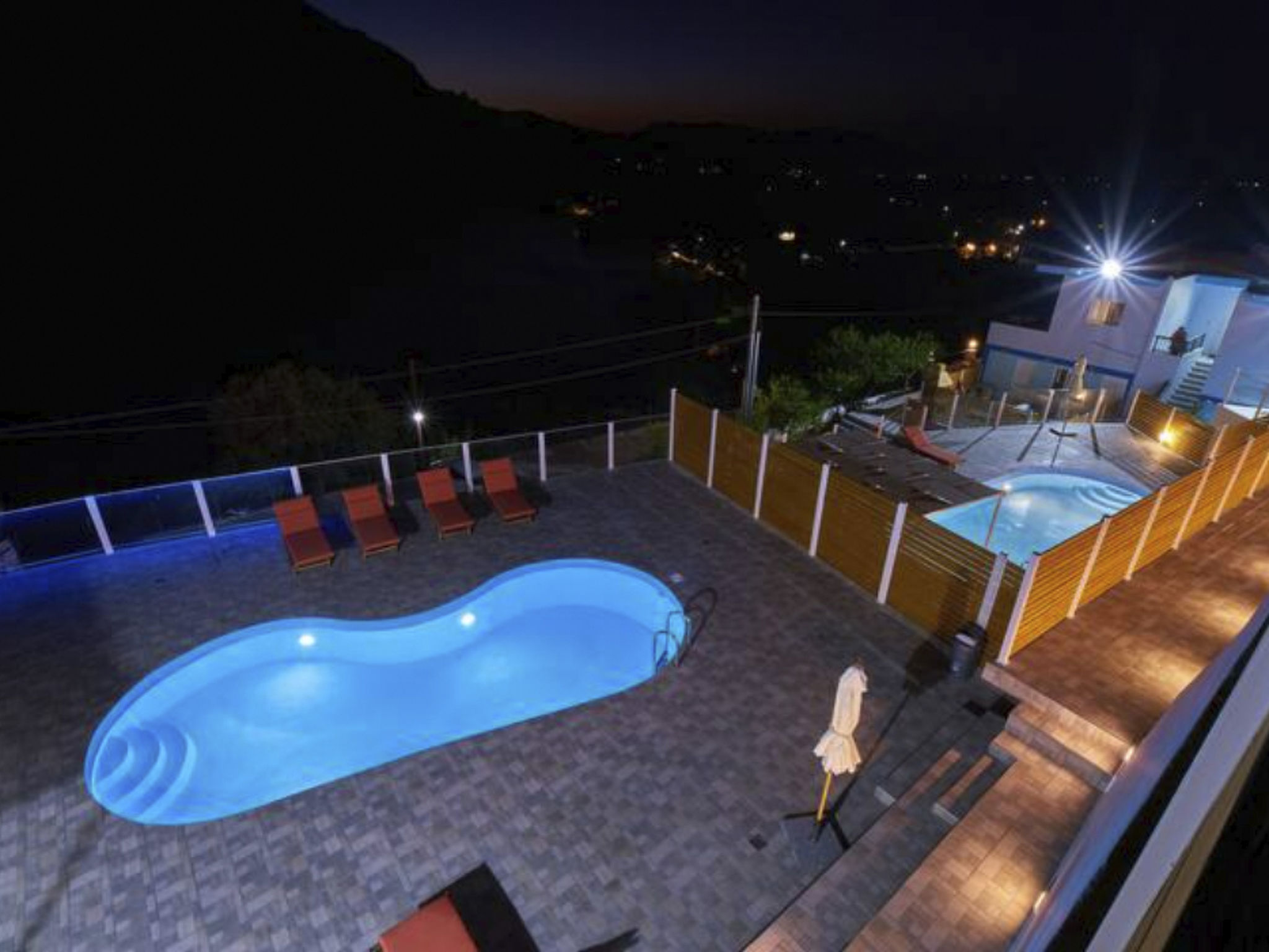 Wunderschöne Villa am Kournas-See★Großer privater Pool-Draußen