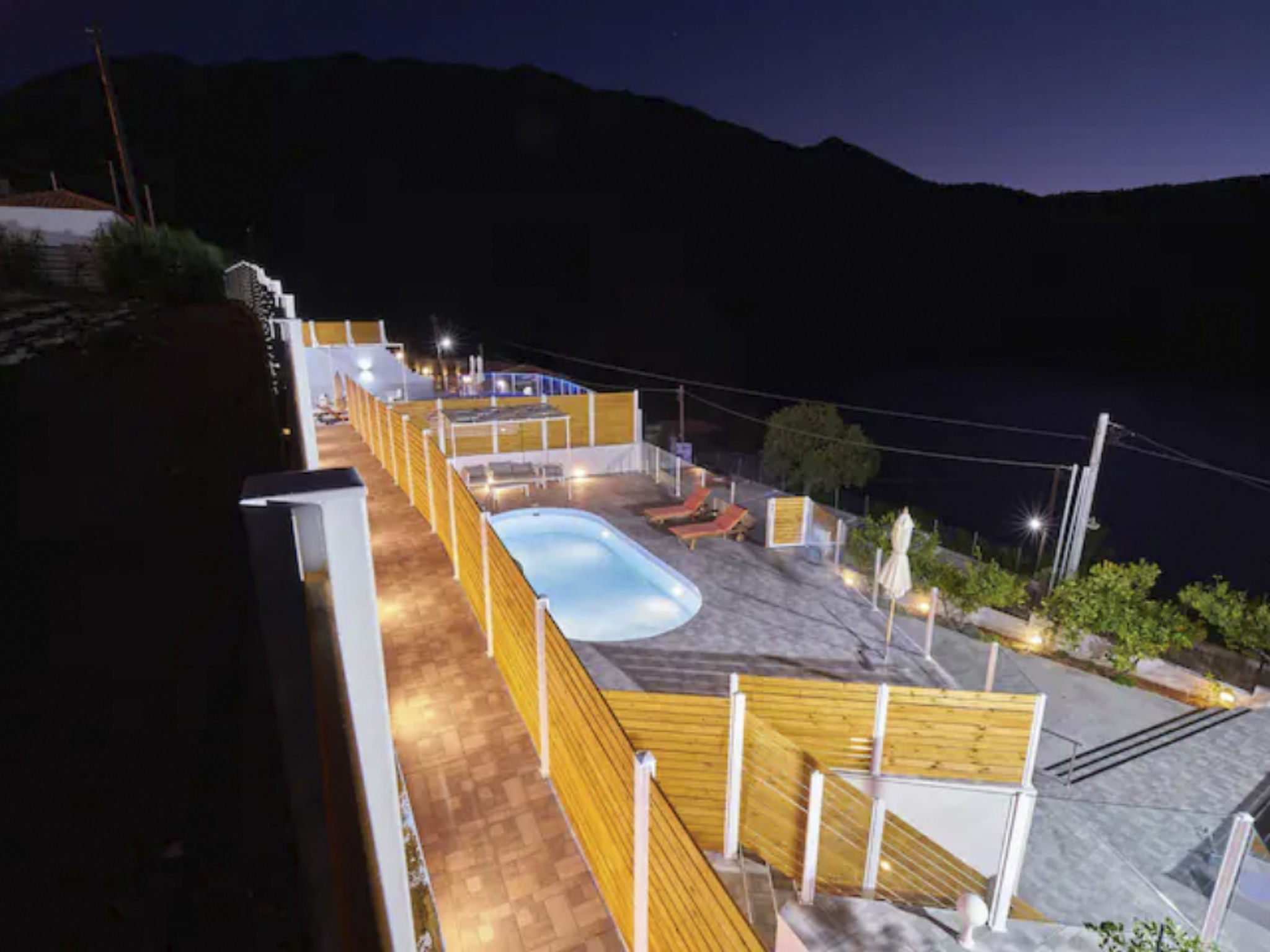 Wunderschöne Villa am Kournas-See★Großer privater Pool-Image-tags.info