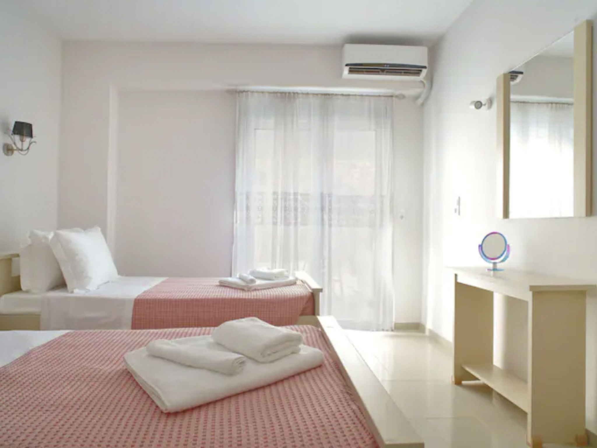 Beste familienfreundliche Villa in der Nähe des Kournas-Sees-Image-tags.info