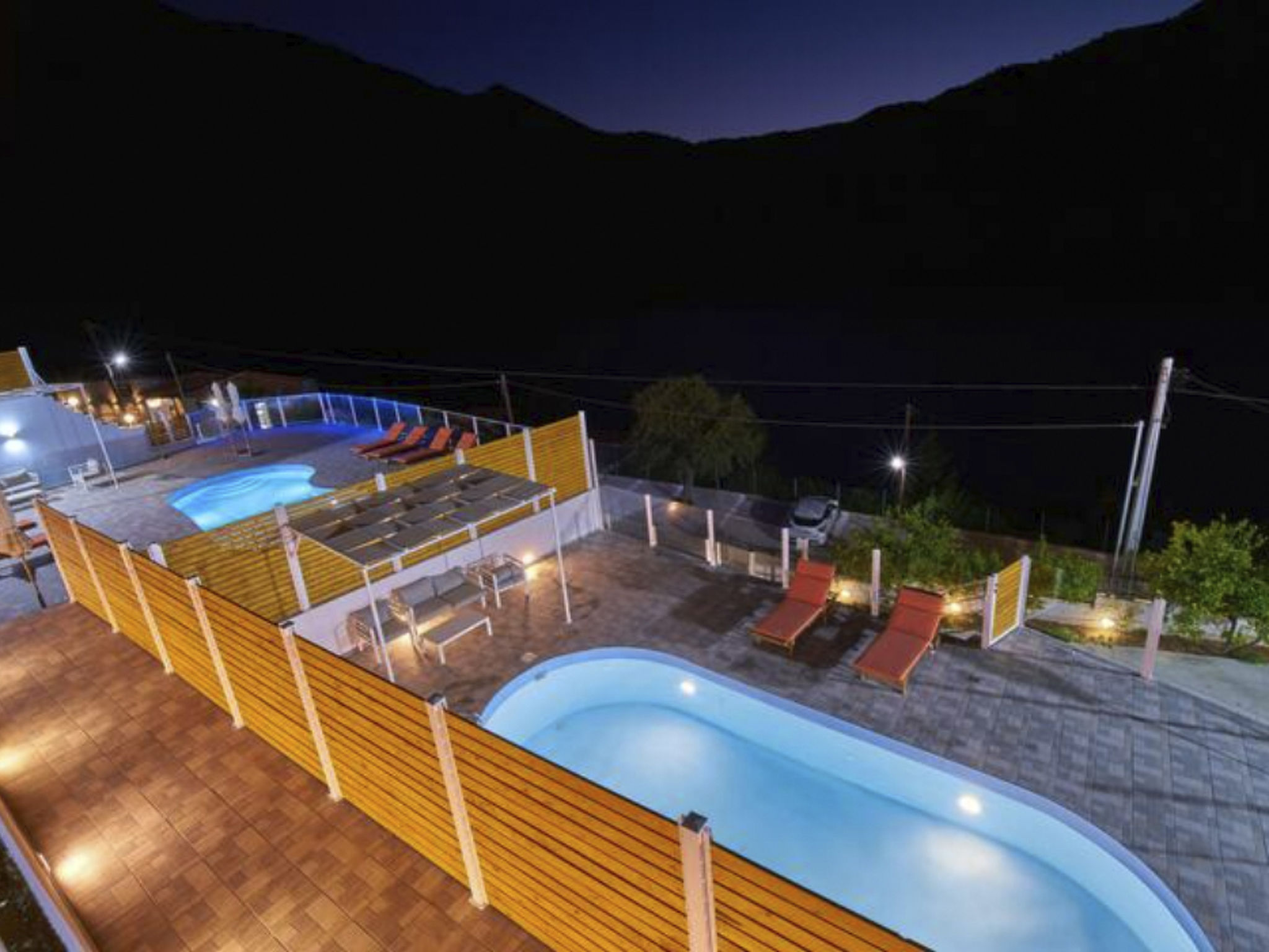 Beste familienfreundliche Villa in der Nähe des Kournas-Sees-Draußen