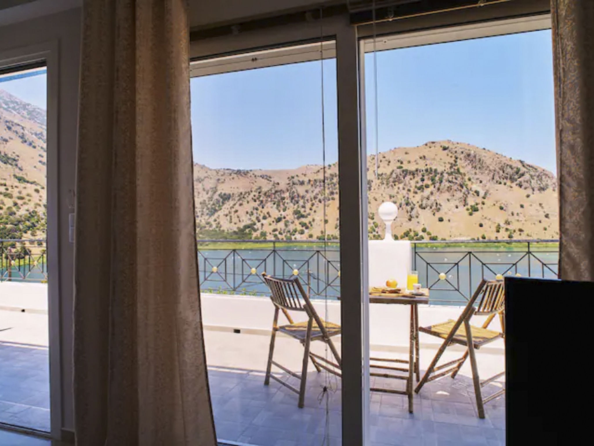 Beste familienfreundliche Villa in der Nähe des Kournas-Sees-Image-tags.info