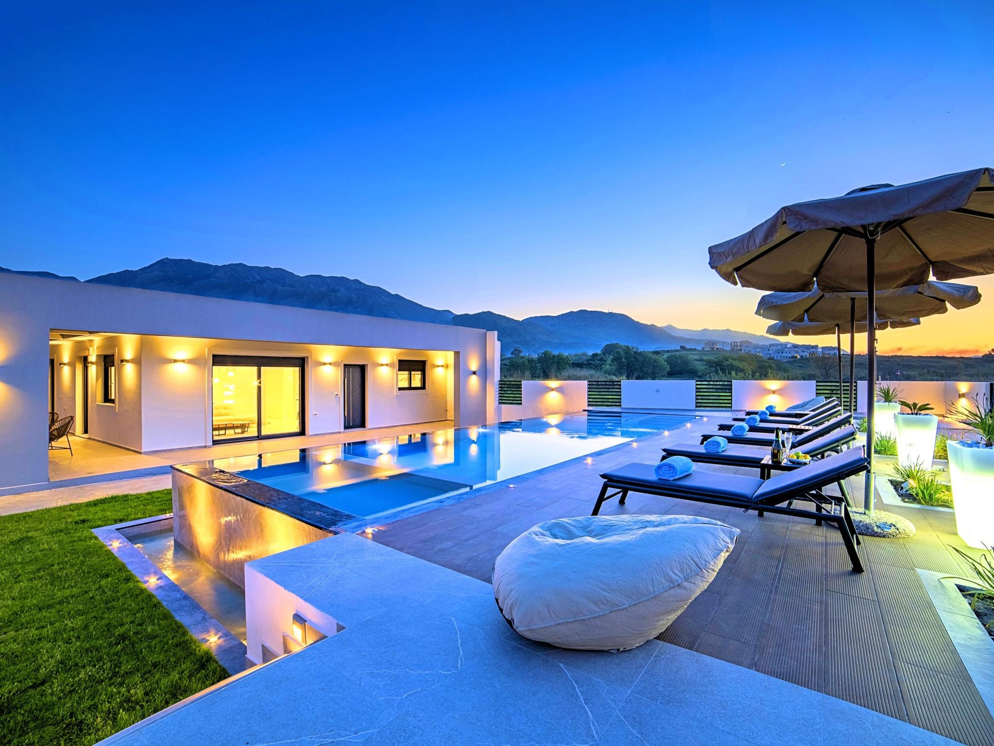 Haus in Georgioupoli mit Außenpool und atemberaubender Aussicht