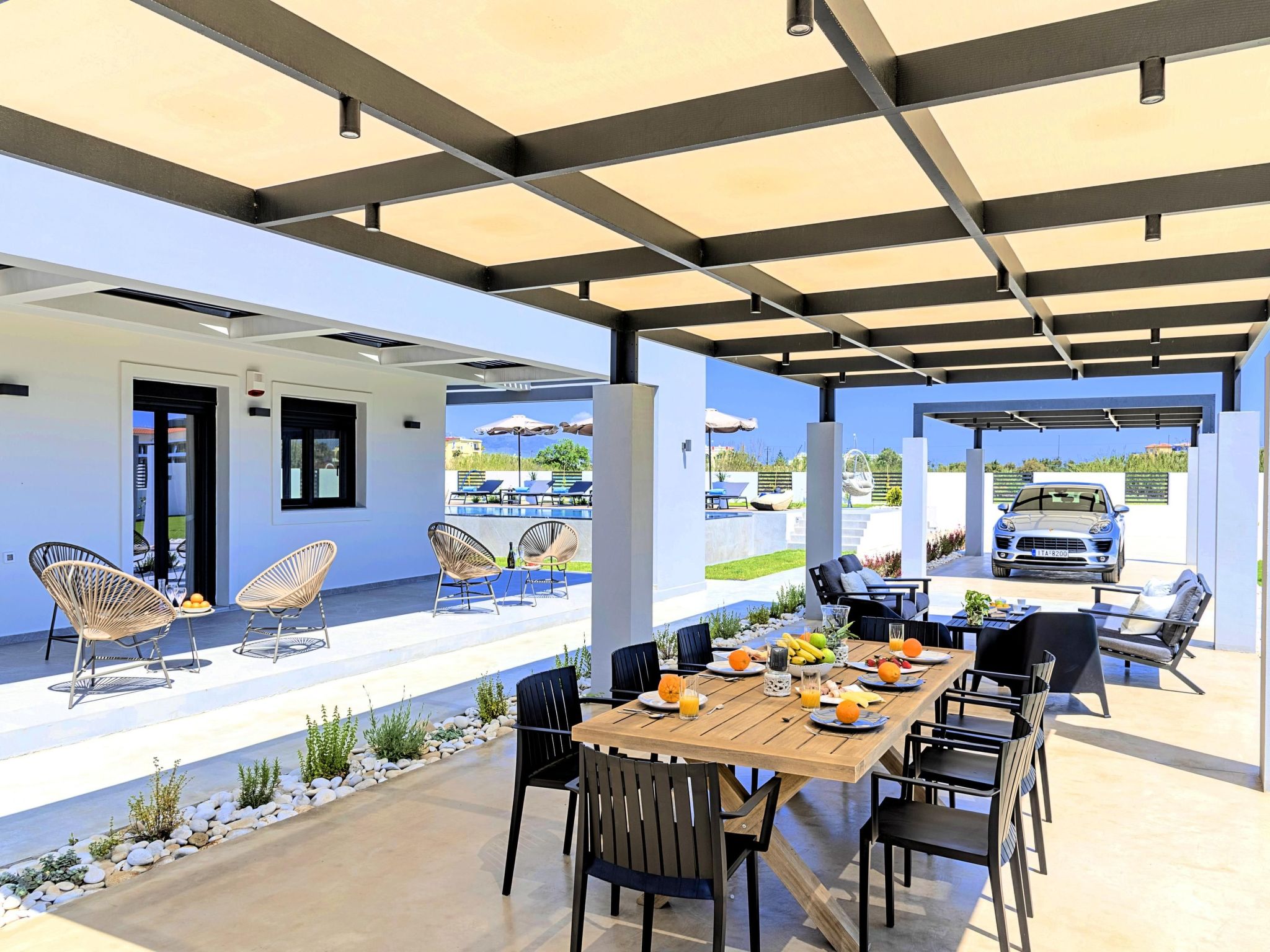 Haus in Georgioupoli mit Außenpool und atemberaubender Aussicht-Image-tags.info