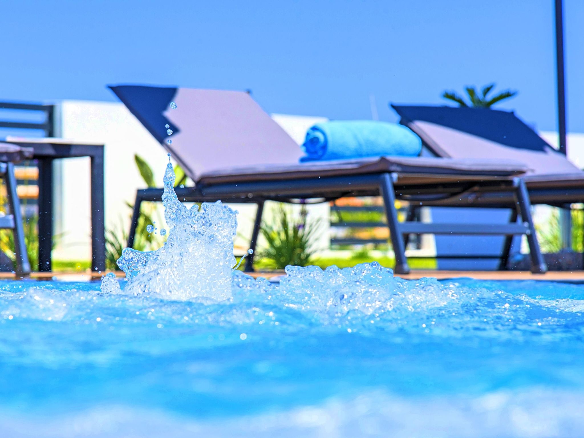 Haus in Georgioupoli mit Außenpool und atemberaubender Aussicht-Image-tags.info