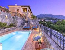 Villa Akrothea: Ruime privévilla met verwarmd zwembad bij Georgioupoli - thumbnail 2