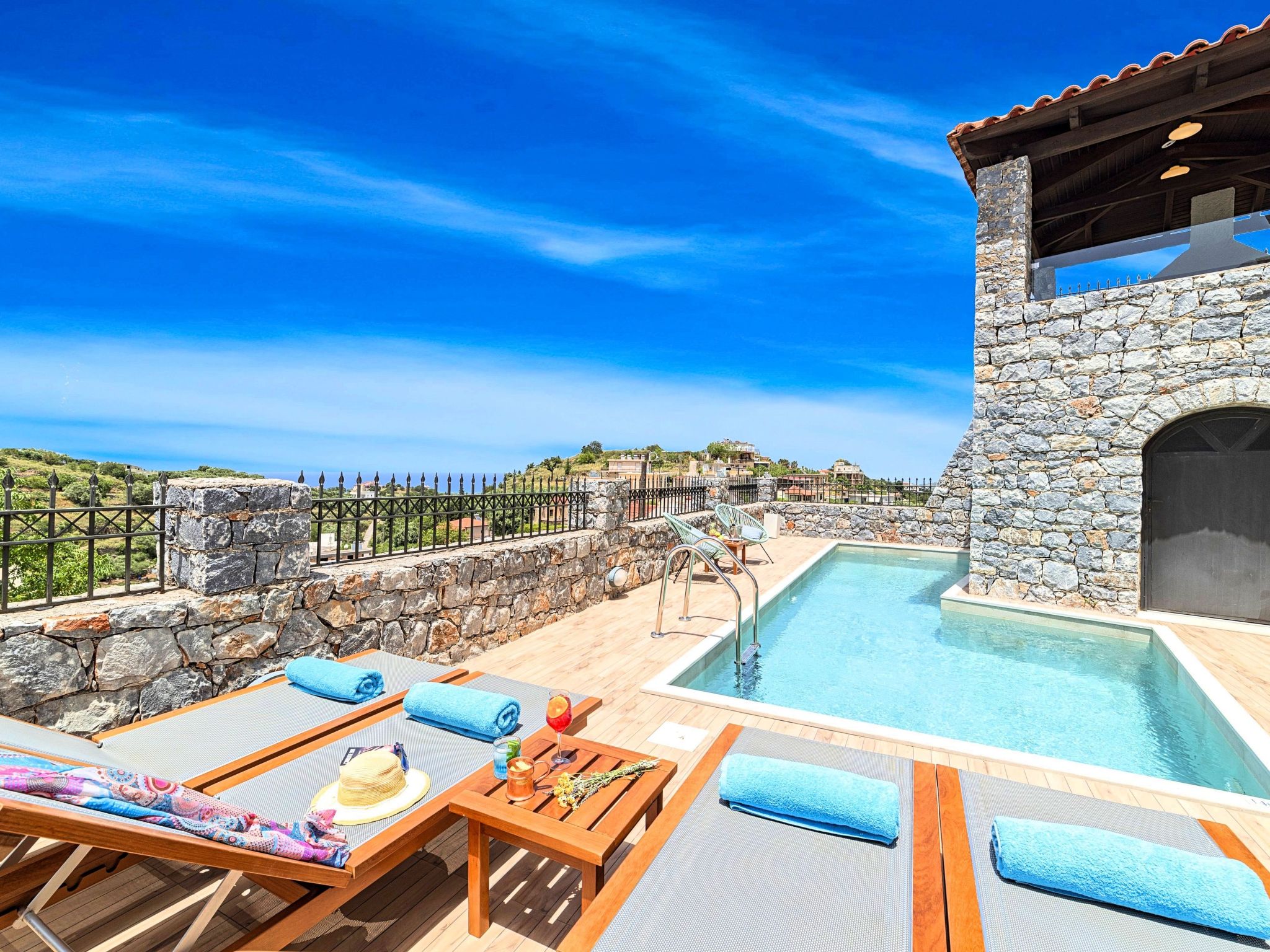 Villa Akrothea-Binnen