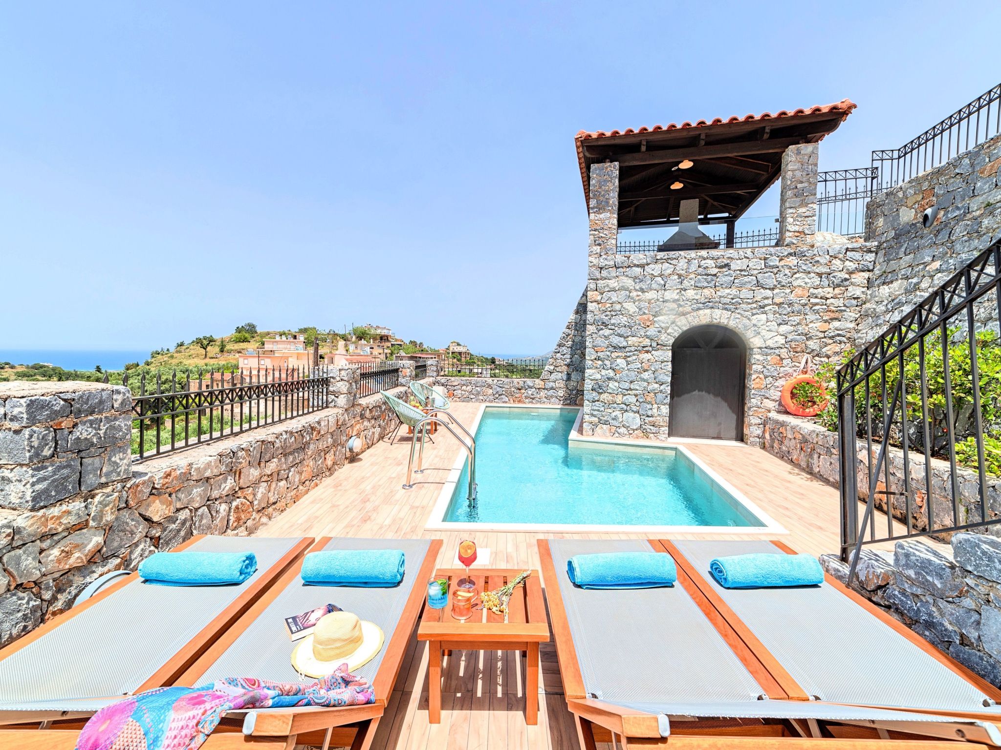 Villa Akrothea-Binnen