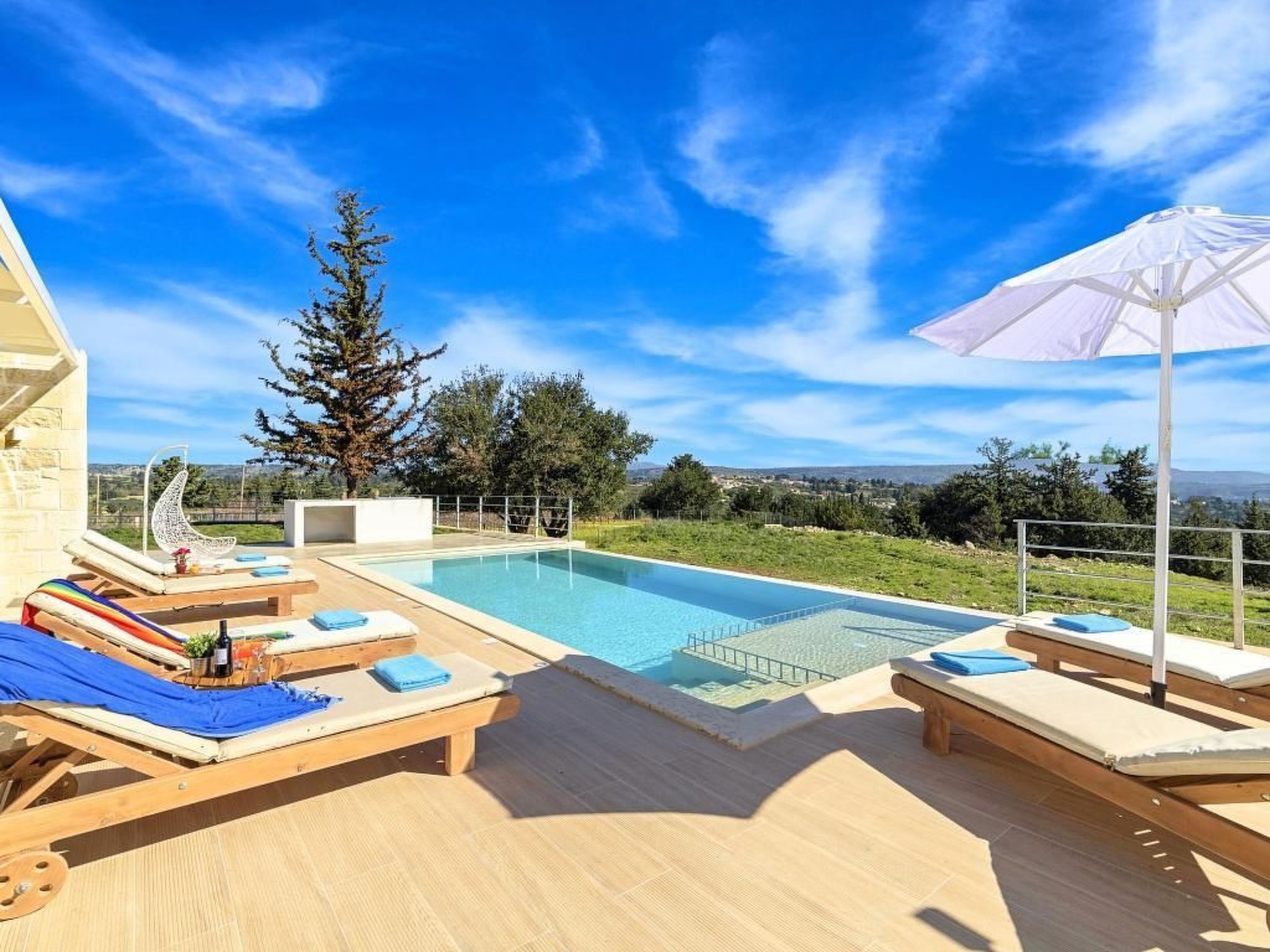 "Orientem Villa" mit beheiztem Pool