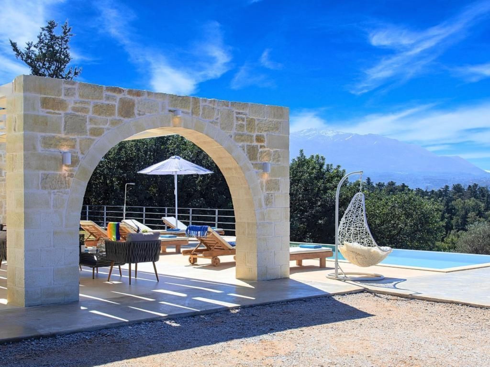 "Orientem Villa" mit beheiztem Pool-Image-tags.info