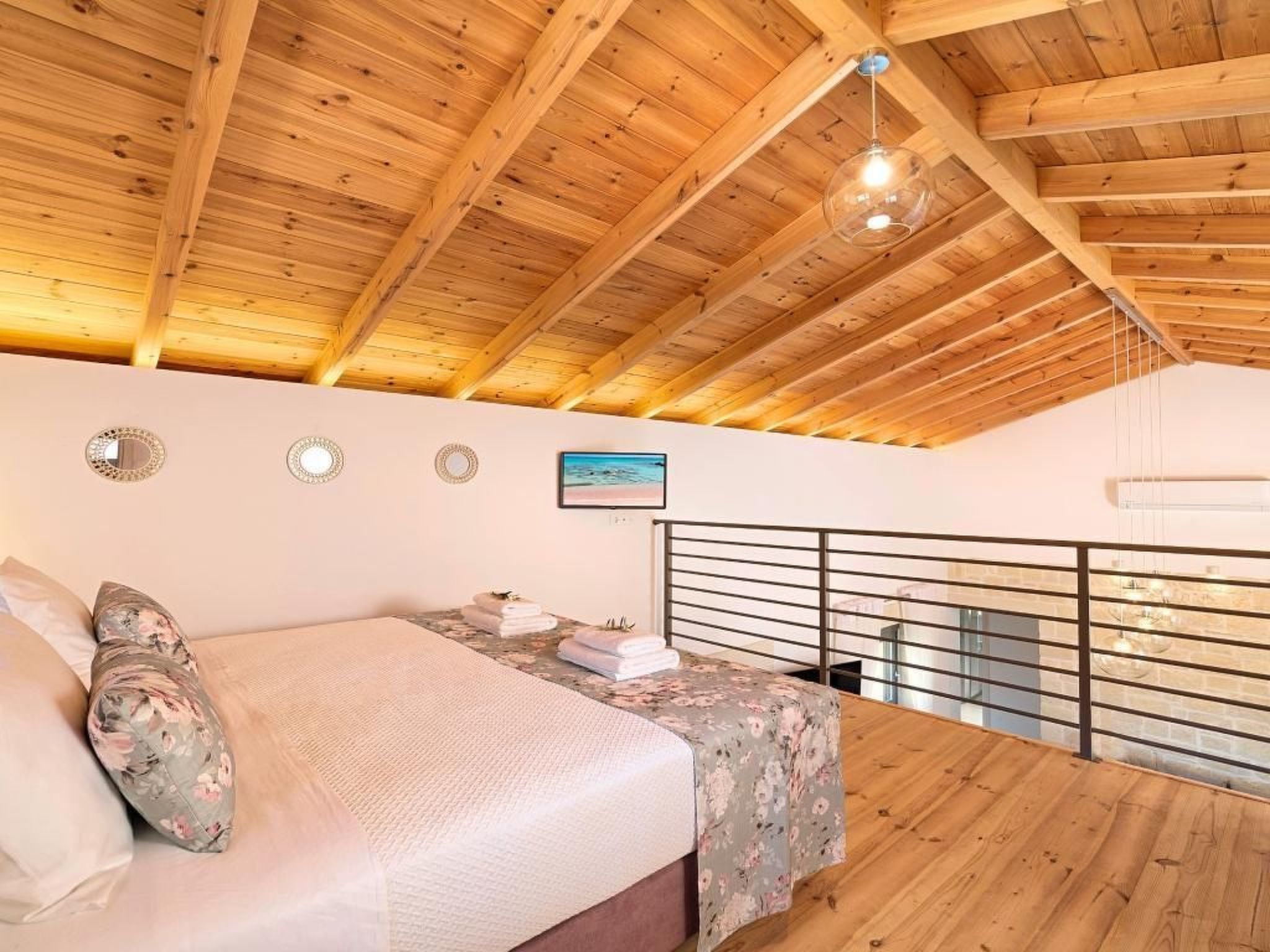 "Orientem Villa" mit beheiztem Pool-Image-tags.info