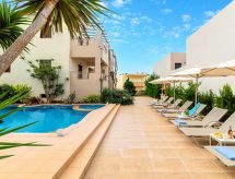 Vrijstaand strandhuis met verwarmd zwembad voor 28 gasten in Skaleta, Kreta - thumbnail 5