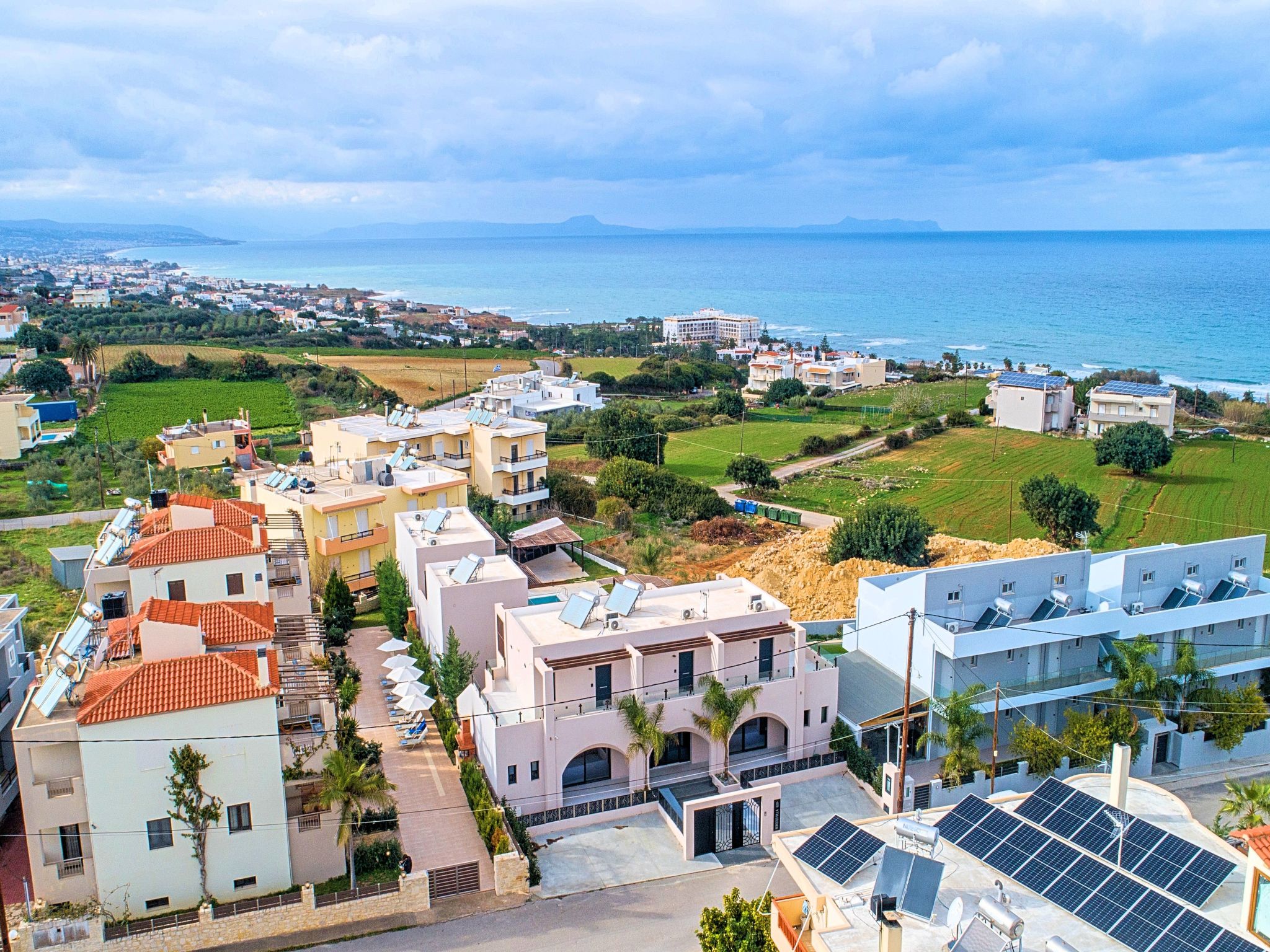 Für 28 Personen in Skaleta, Kreta (Nordküste Kretas)-Image-tags.info