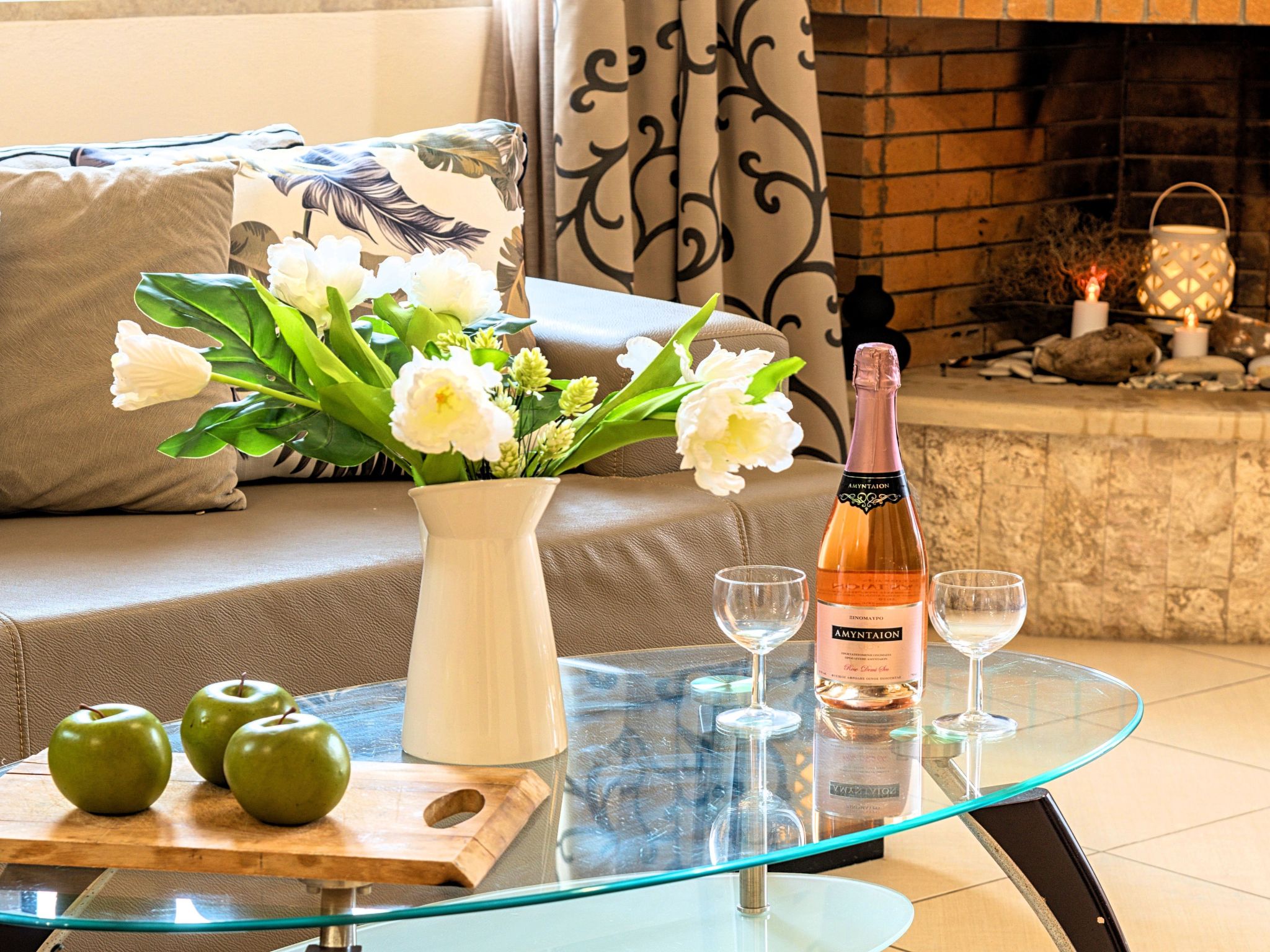 Für 28 Personen in Skaleta, Kreta (Nordküste Kretas)-Image-tags.info