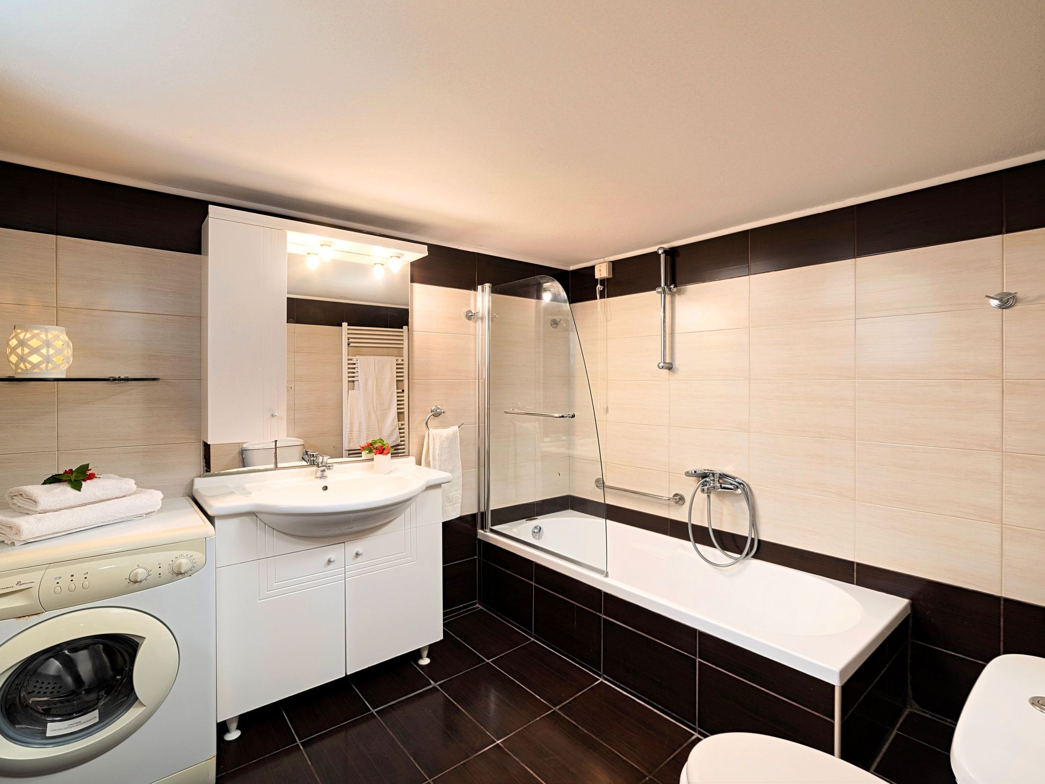 Für 28 Personen in Skaleta, Kreta (Nordküste Kretas)-Image-tags.info