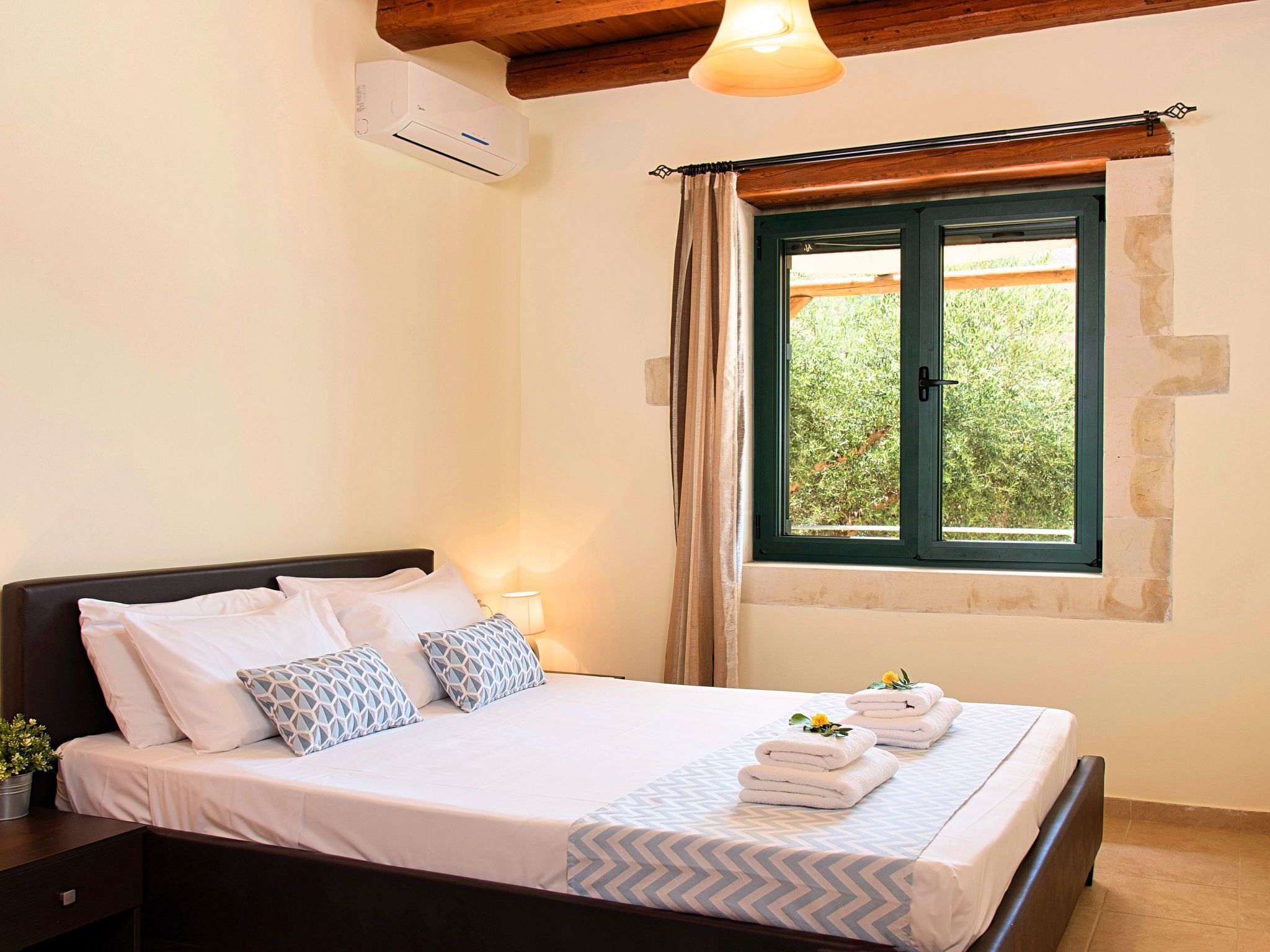 Für 12 Personen in Chania, Kreta (West-Kreta)-Image-tags.info