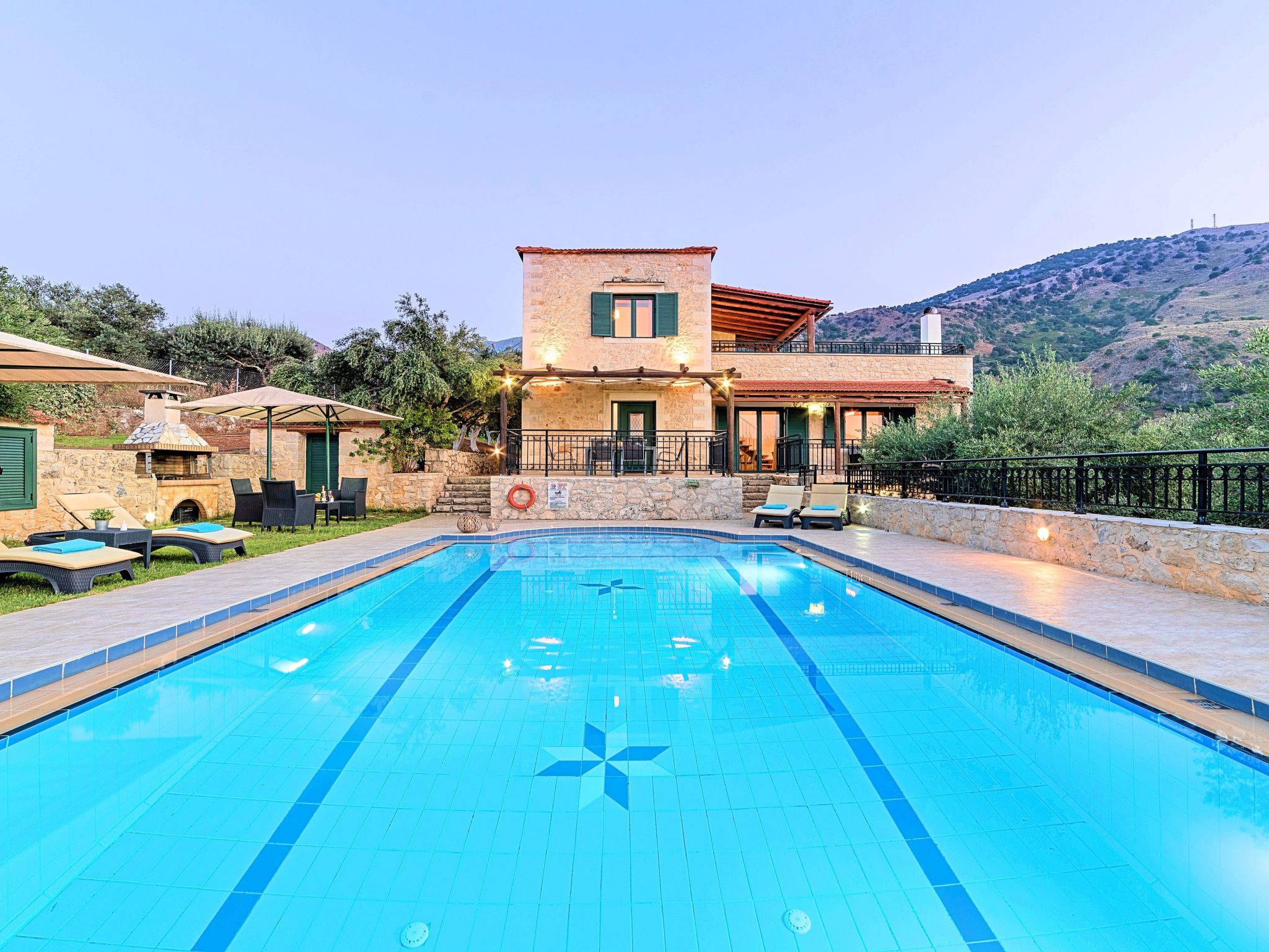 Für 12 Personen in Chania, Kreta (West-Kreta)-Image-tags.info