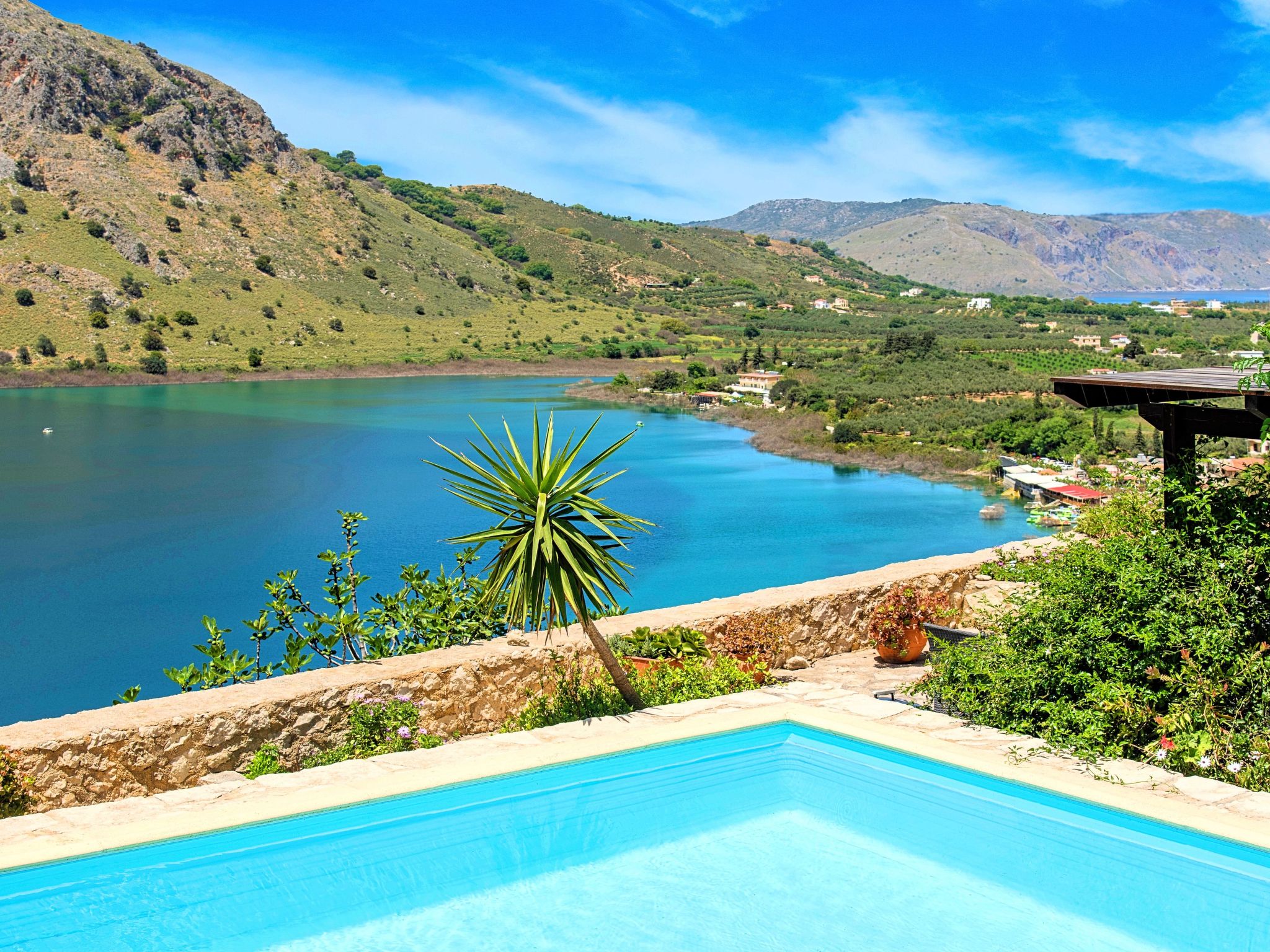 Ferienvilla "Du Lac Omega" mit privatem Pool-Image-tags.info