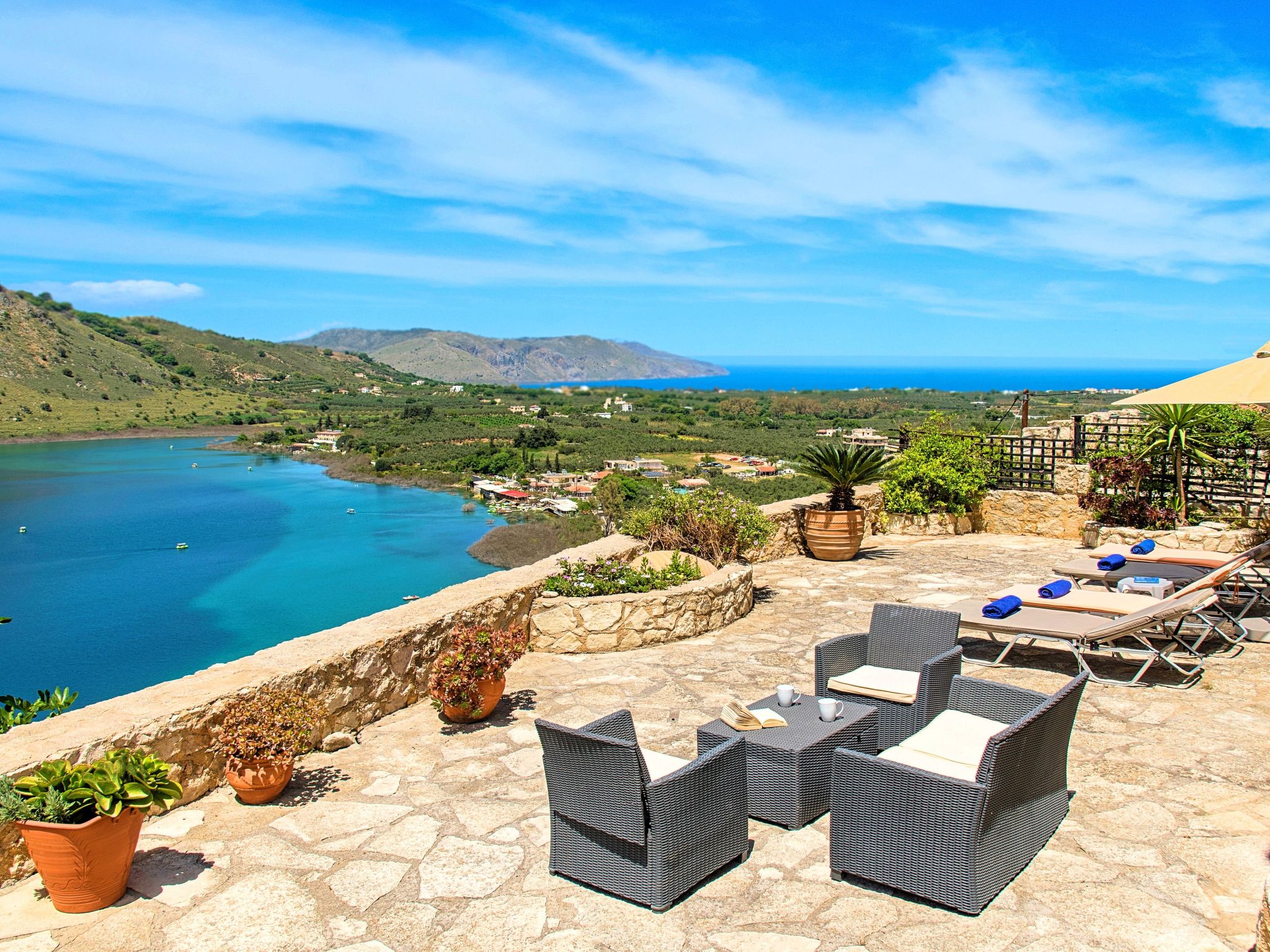 Ferienvilla "Du Lac Omega" mit privatem Pool-Image-tags.info