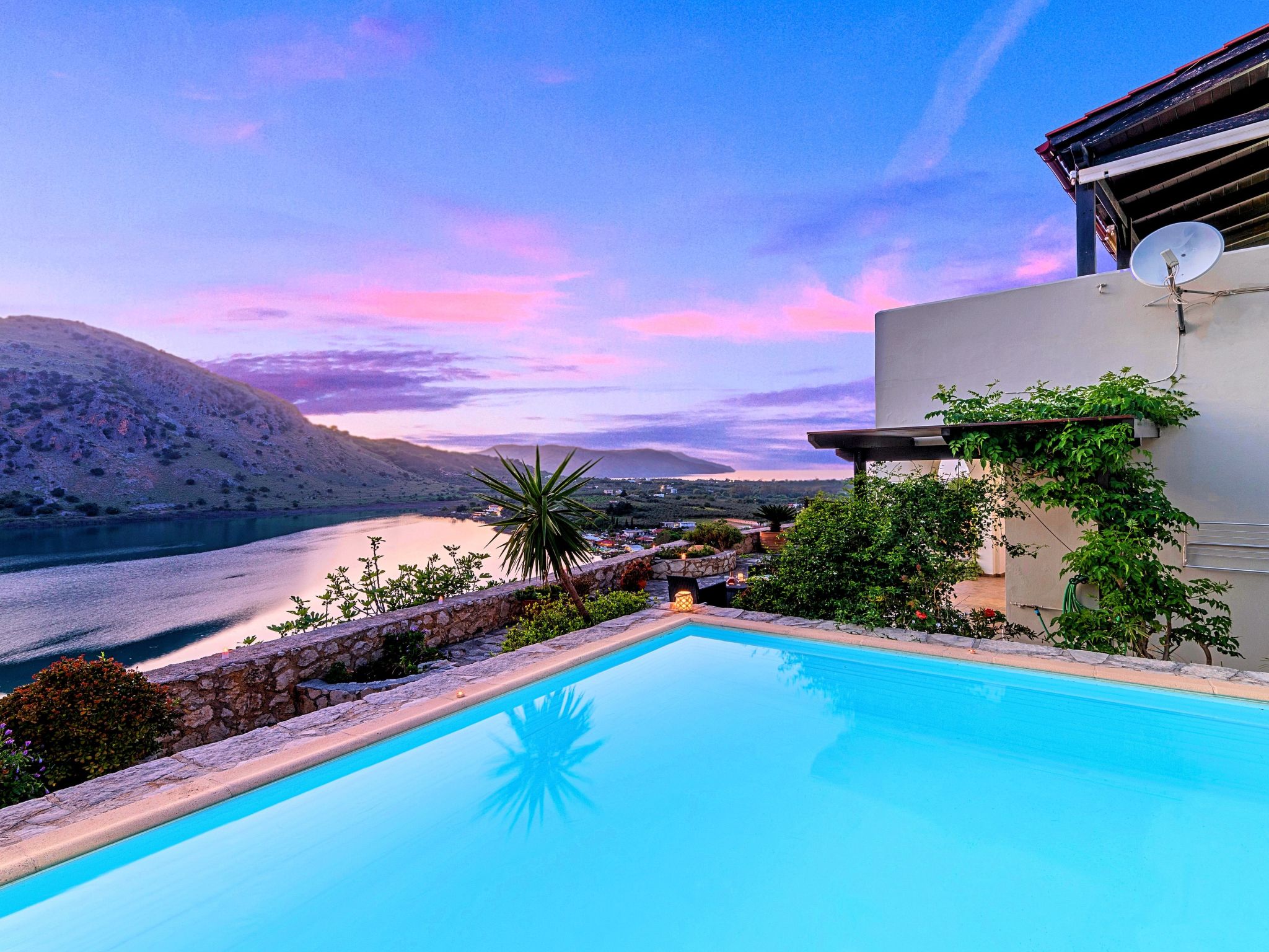 Ferienvilla "Du Lac Omega" mit privatem Pool-Image-tags.info