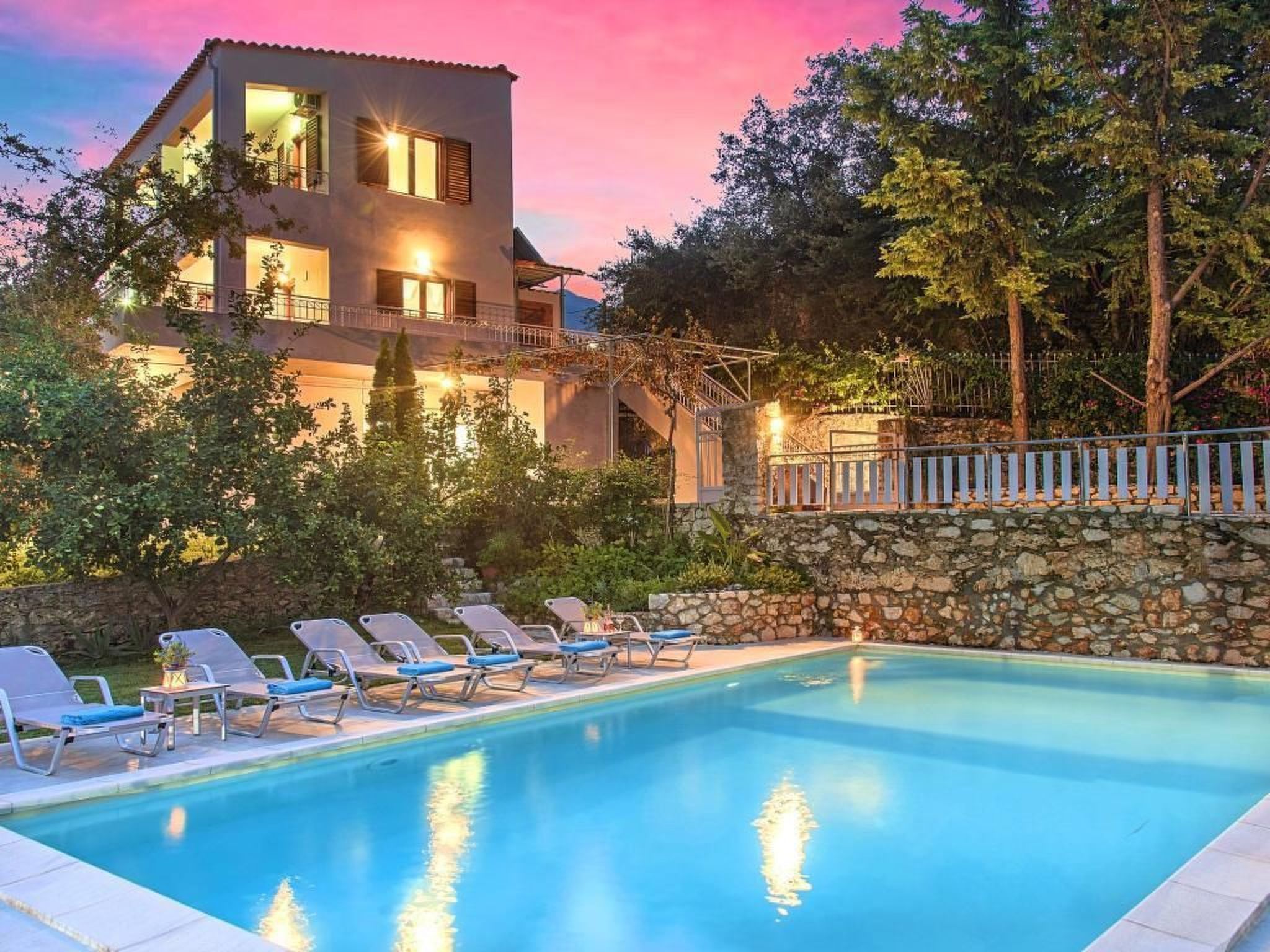 Villa "Grand View" mit Blick auf das Wasser