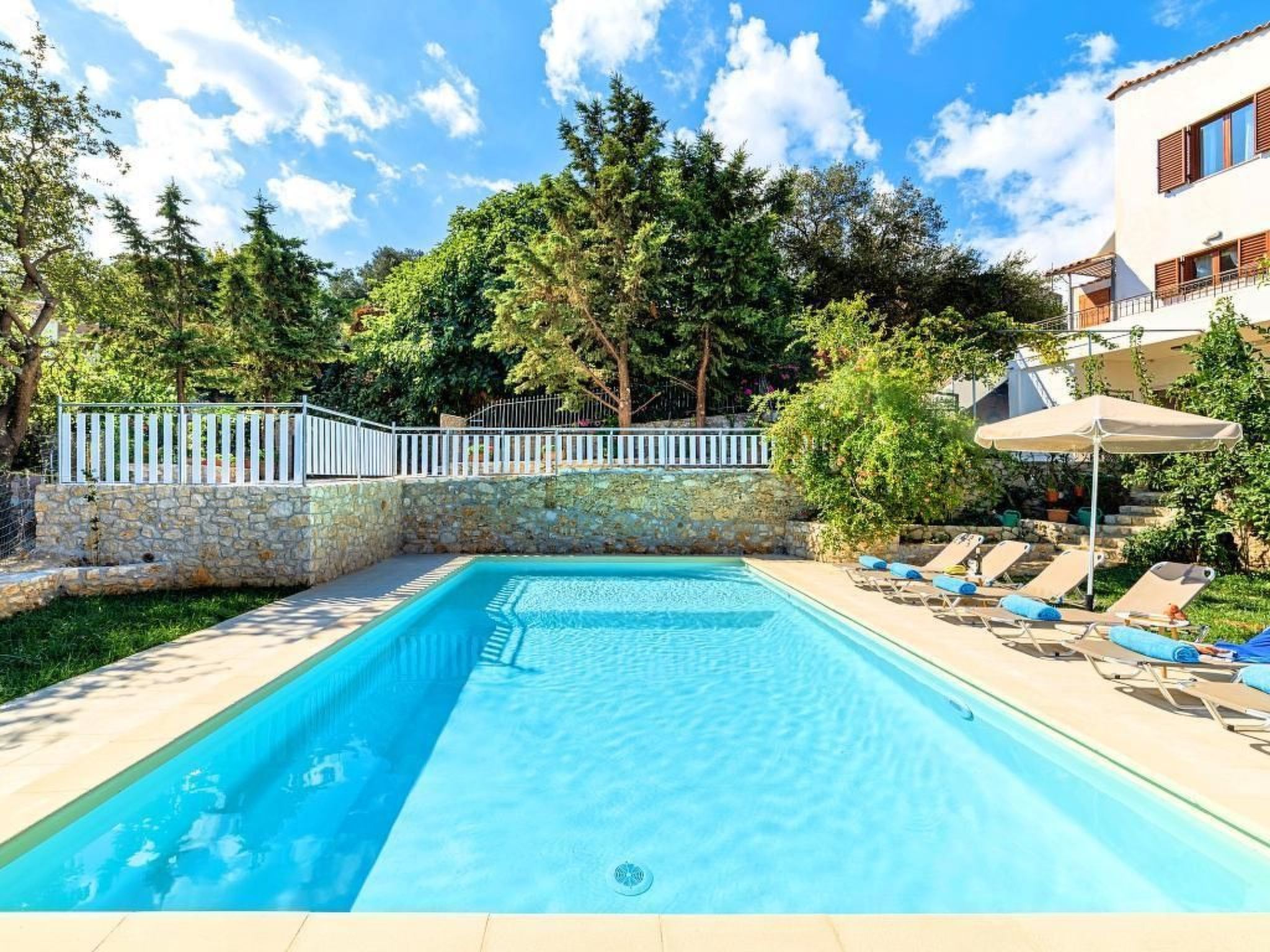 Villa "Grand View" mit Blick auf das Wasser-Image-tags.info