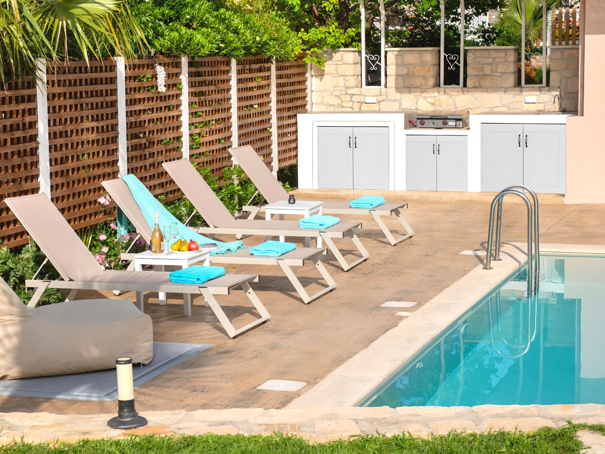 Ferienvilla "Allas" mit beheiztem Pool-Image-tags.info