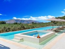 Celestial Villa met privézwembad en jacuzzi voor 14 personen in Georgioupoli - thumbnail 4