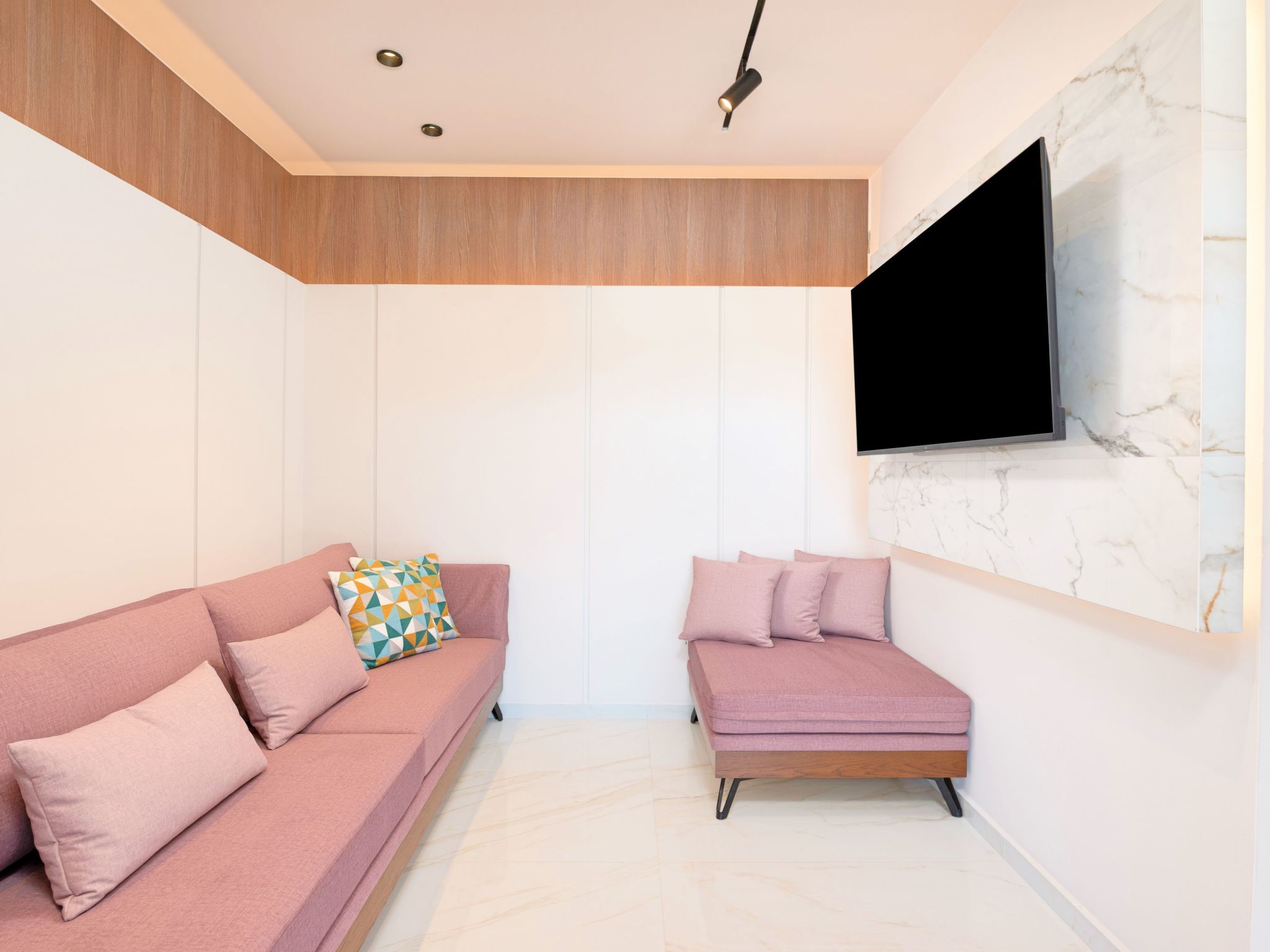 Celestial Villa Privater Pool und Jacuzzi-Drinnen