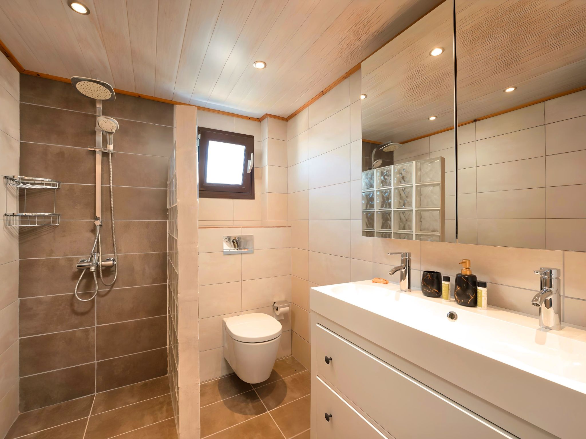 Stafa Villa Privater Pool-Drinnen