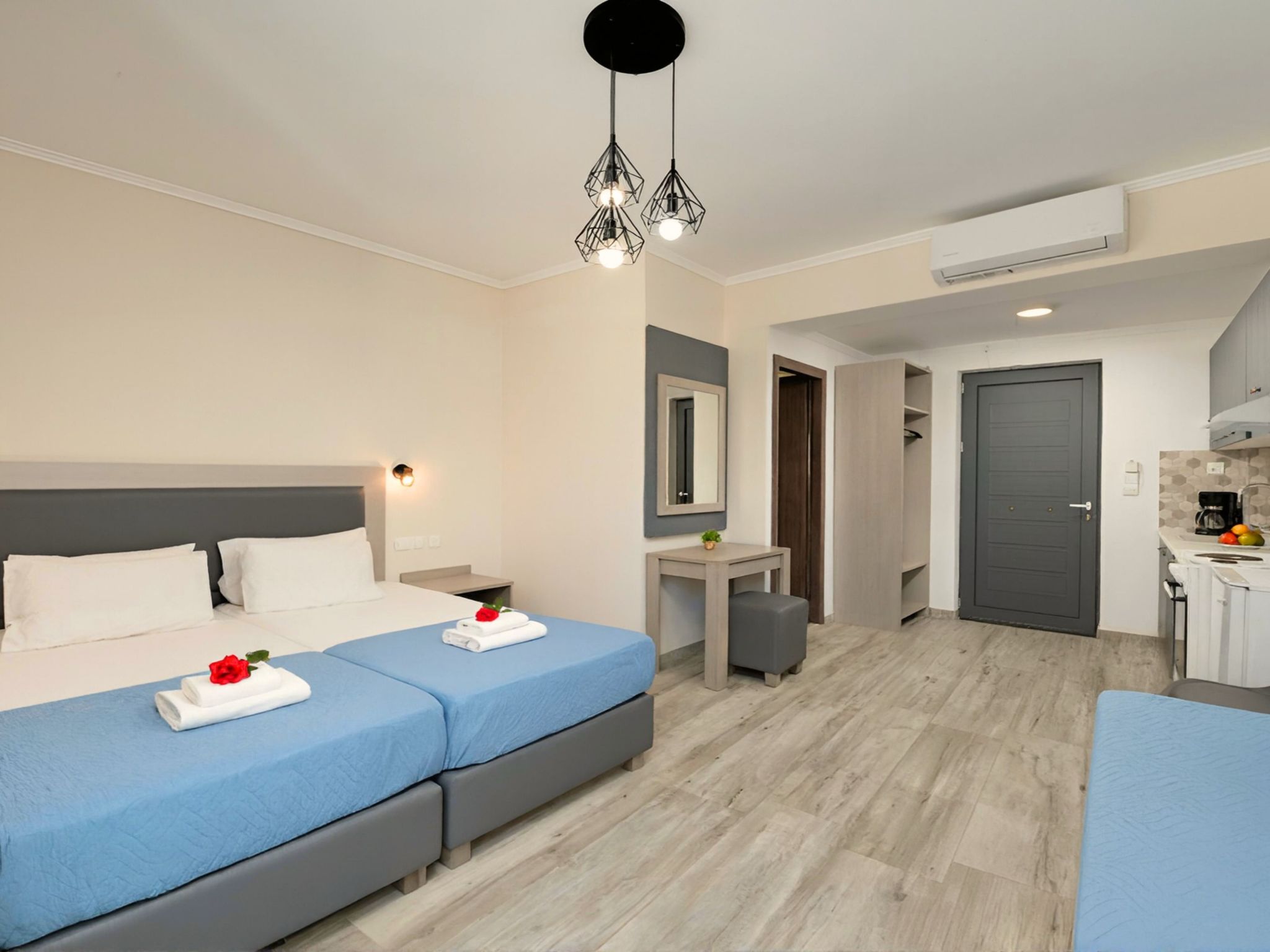 Pnoe Beachside Studio-Binnen