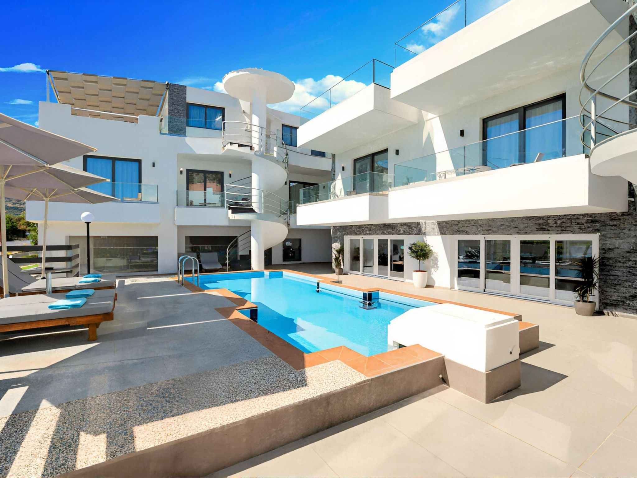 Pnoe Beachside Suite-Binnen