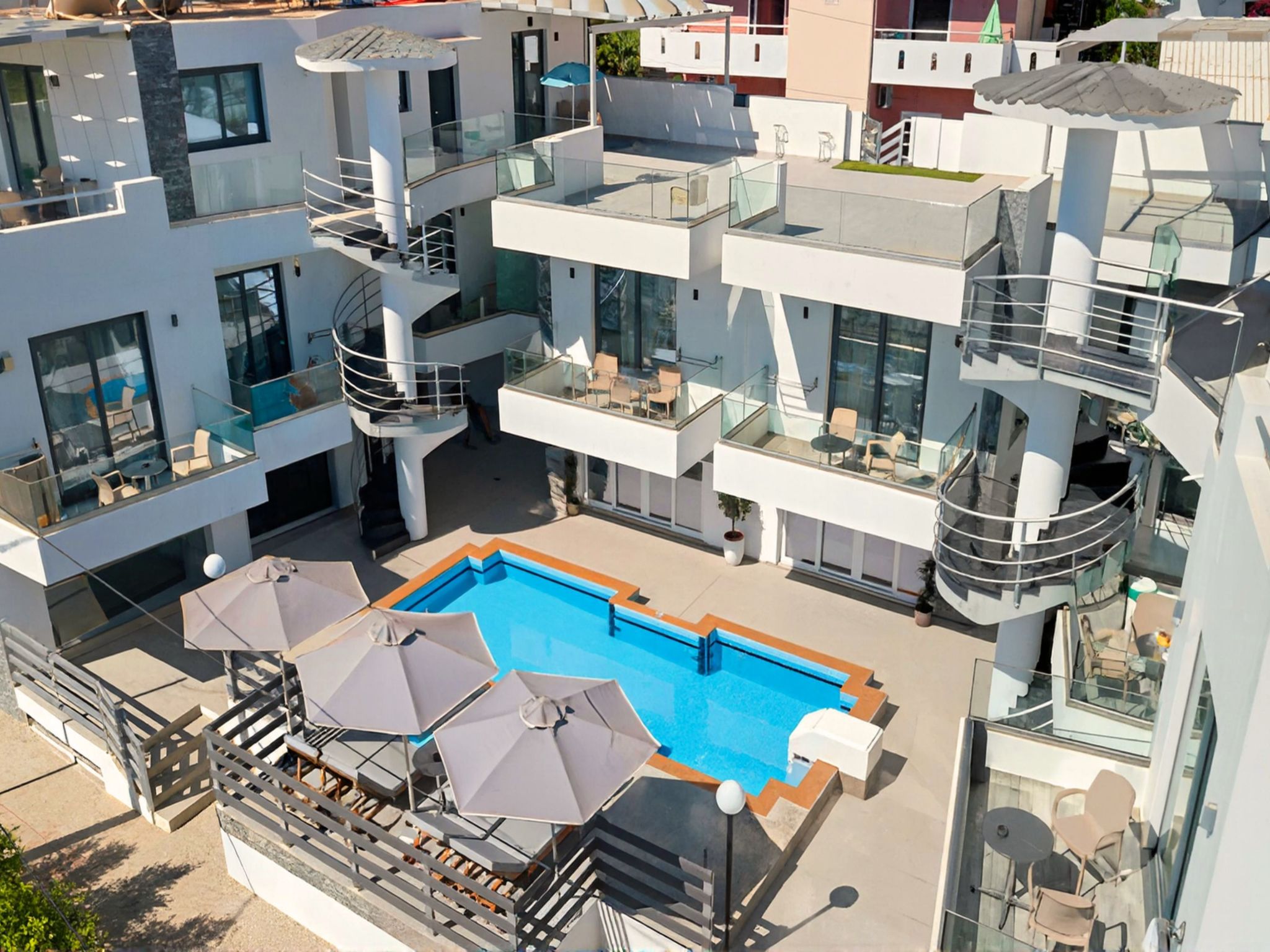 Pnoe Beachside Suite-Binnen