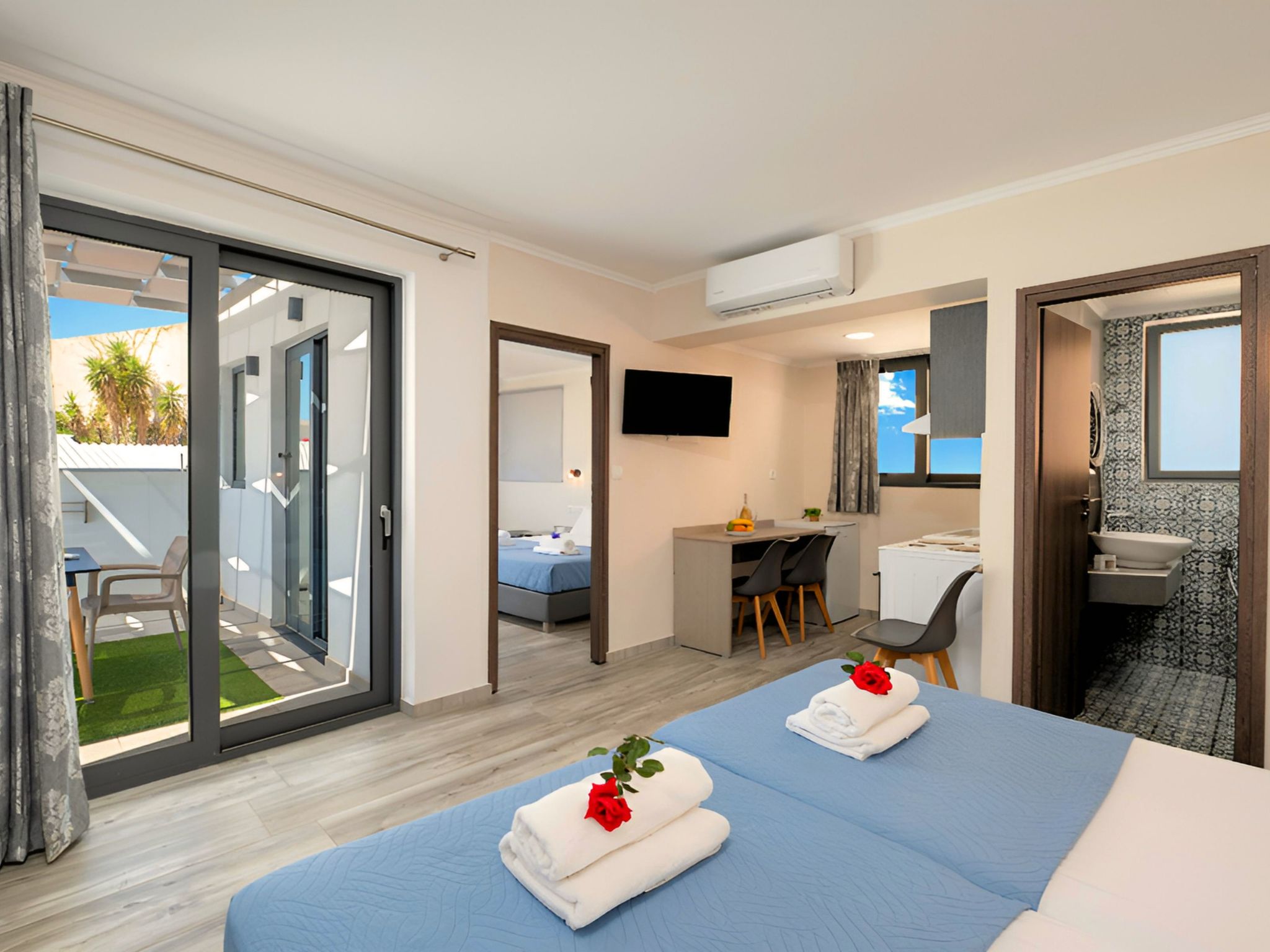 Pnoe Beachside Suite-Binnen