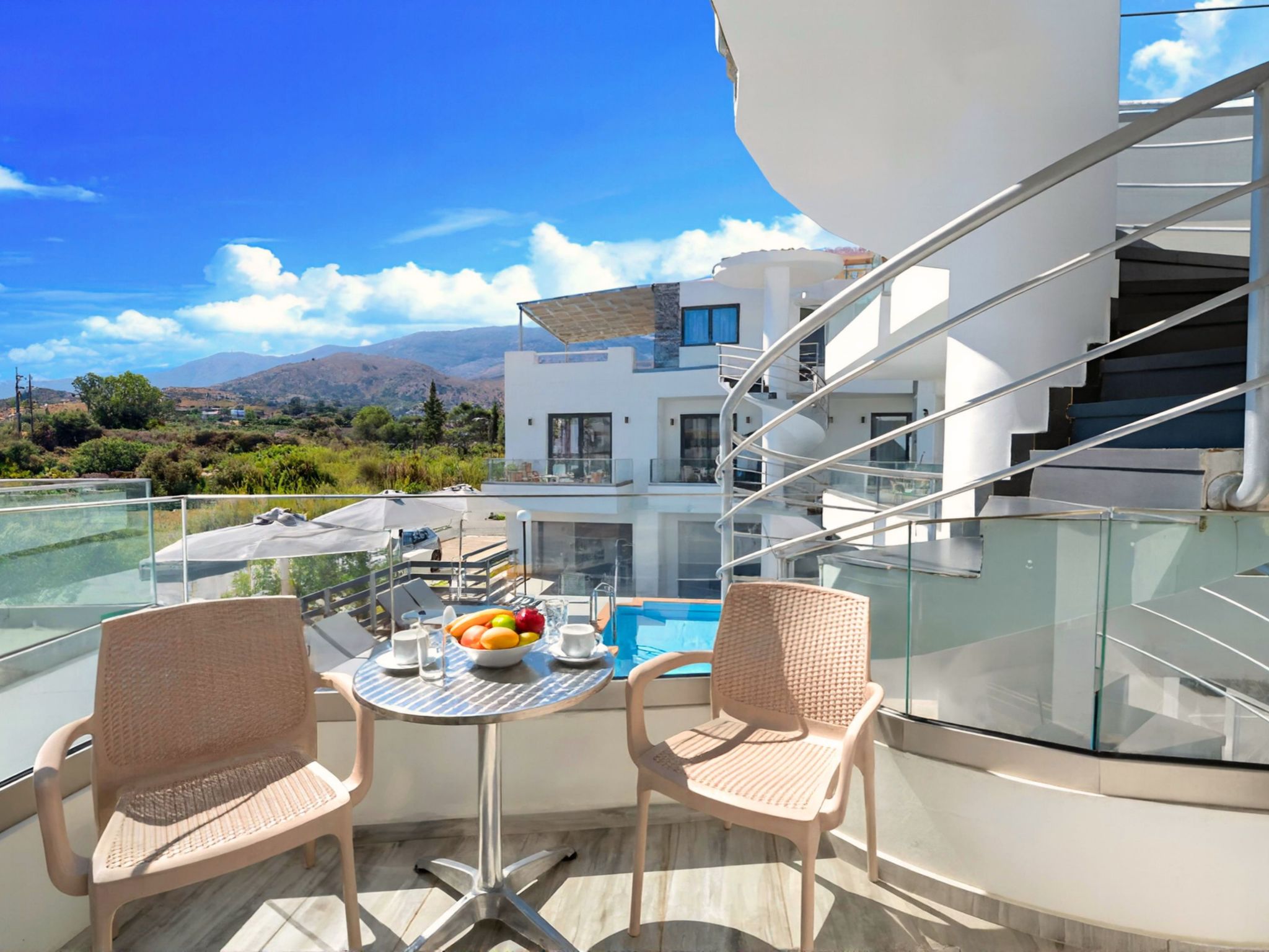 Pnoe Beachside Studio-Inside